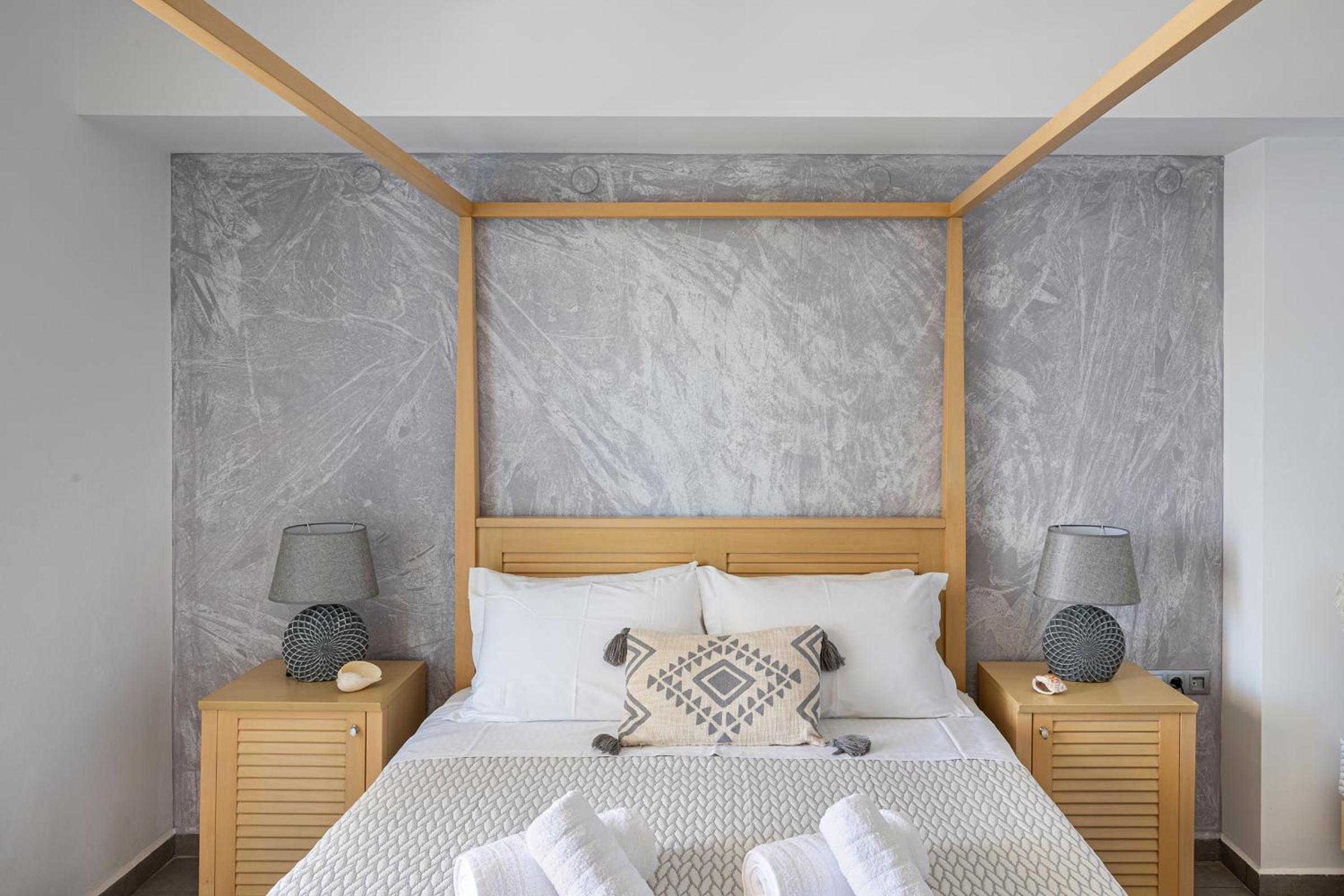 Deluxe Double Room with Balcony and Sea View - Top Floor photo 1