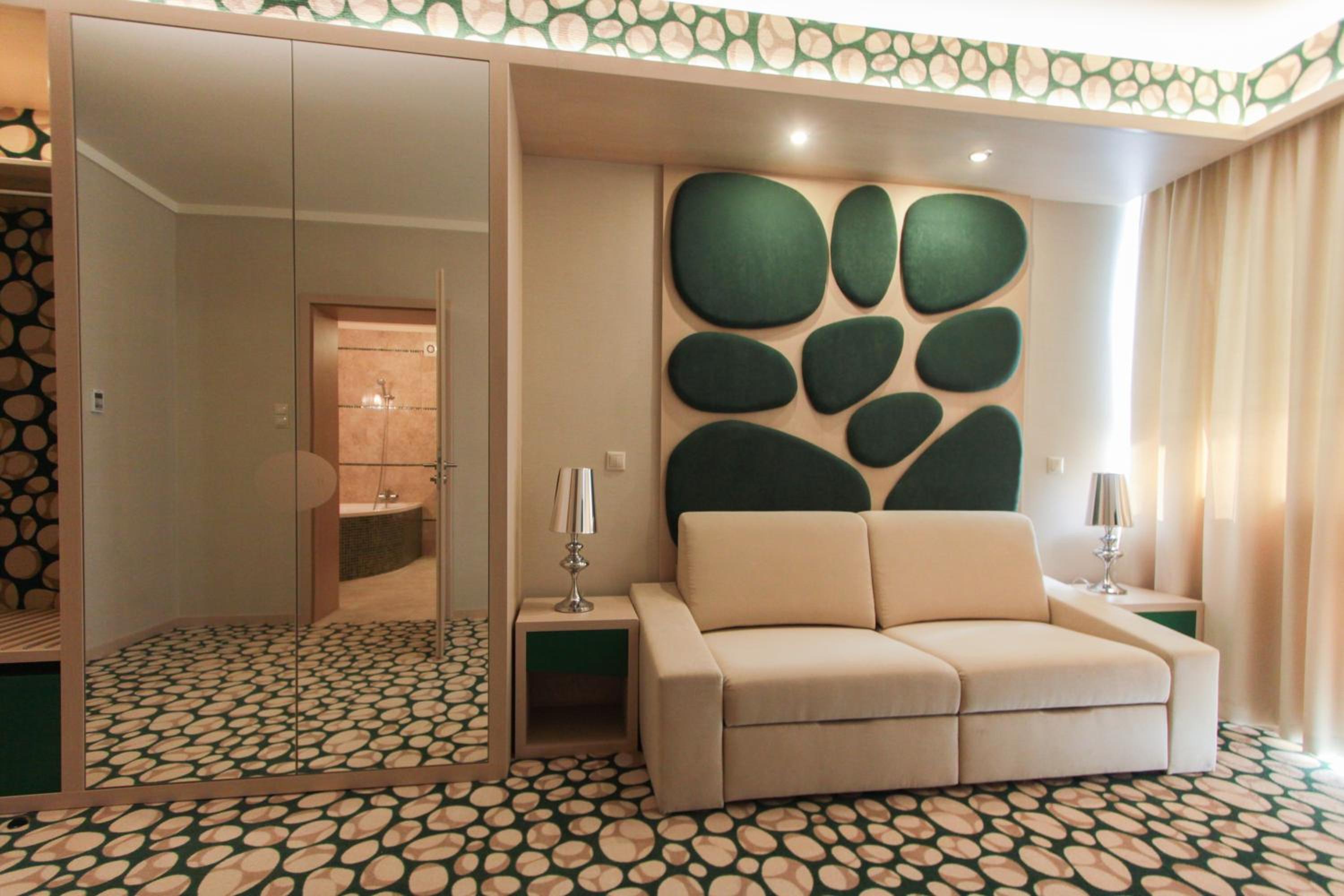 Deluxe Suite photo 3