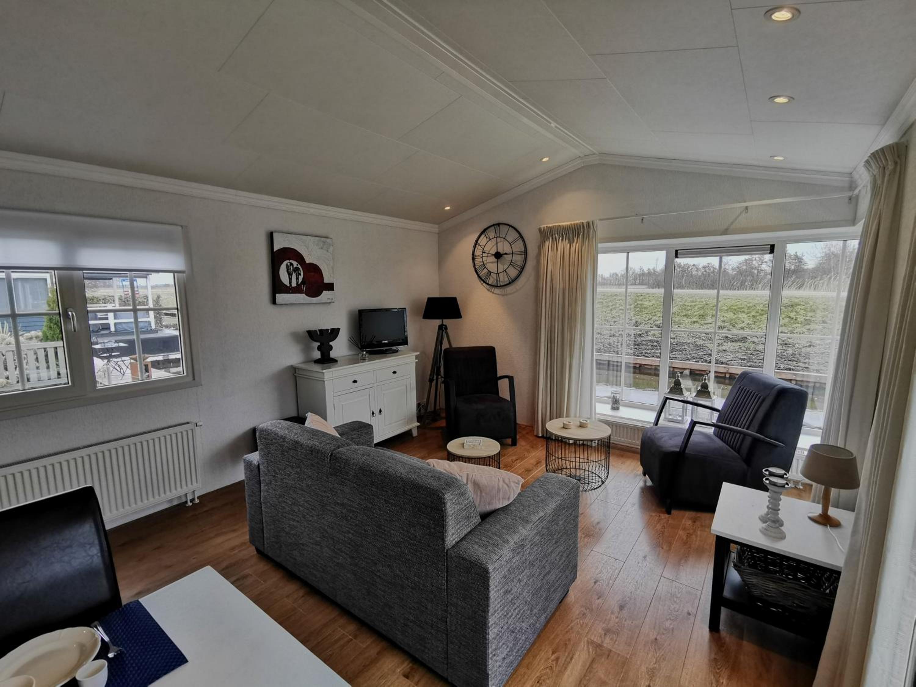 Two-Bedroom Chalet photo 3