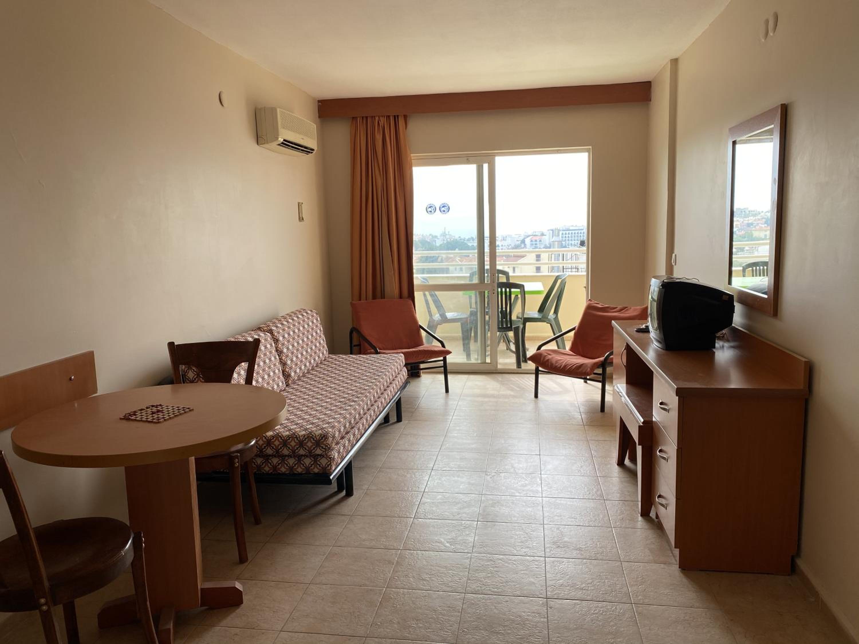 One Bedroom Suite with Sea View