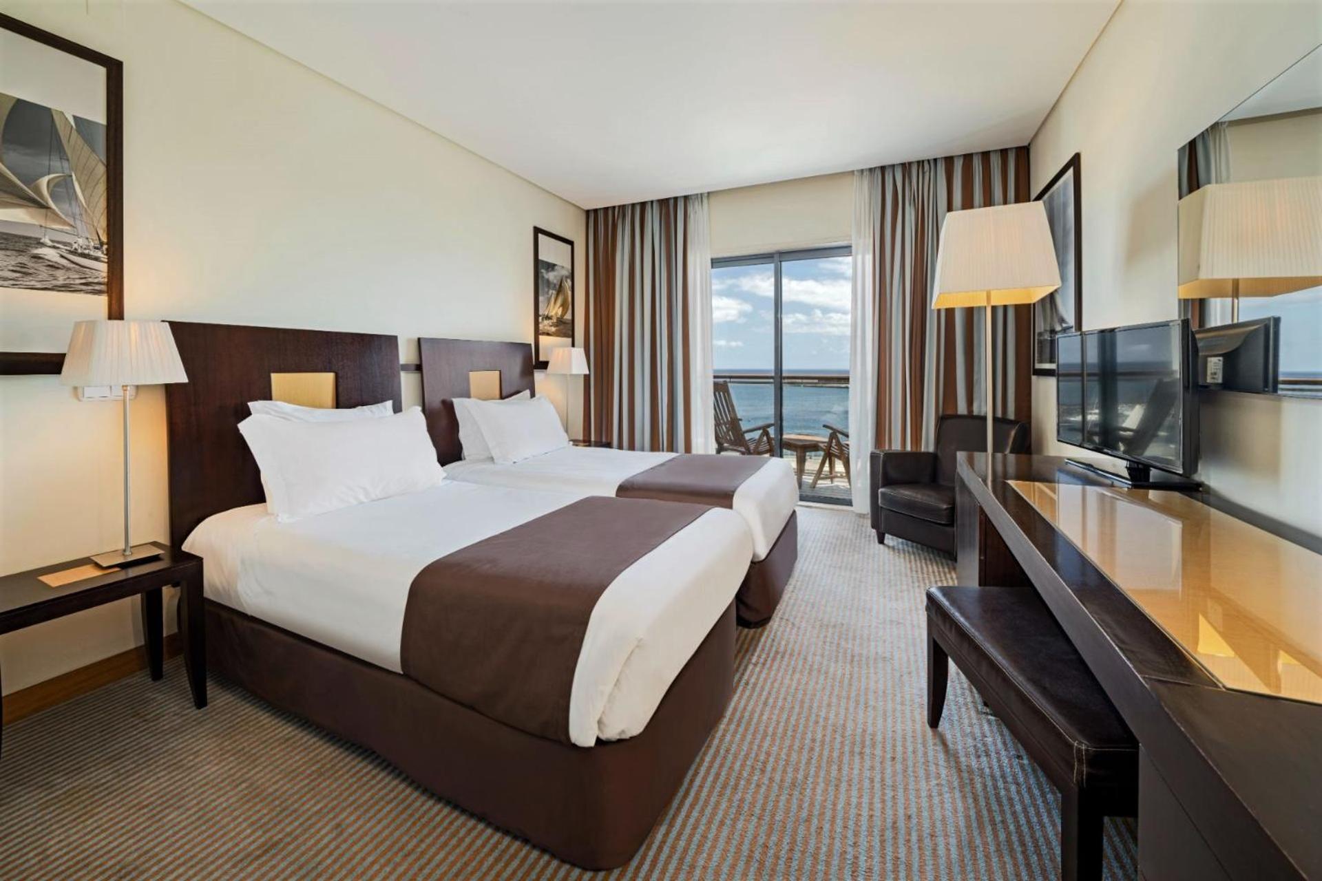 "Your perfect retreat awaits with stunning ocean views!"