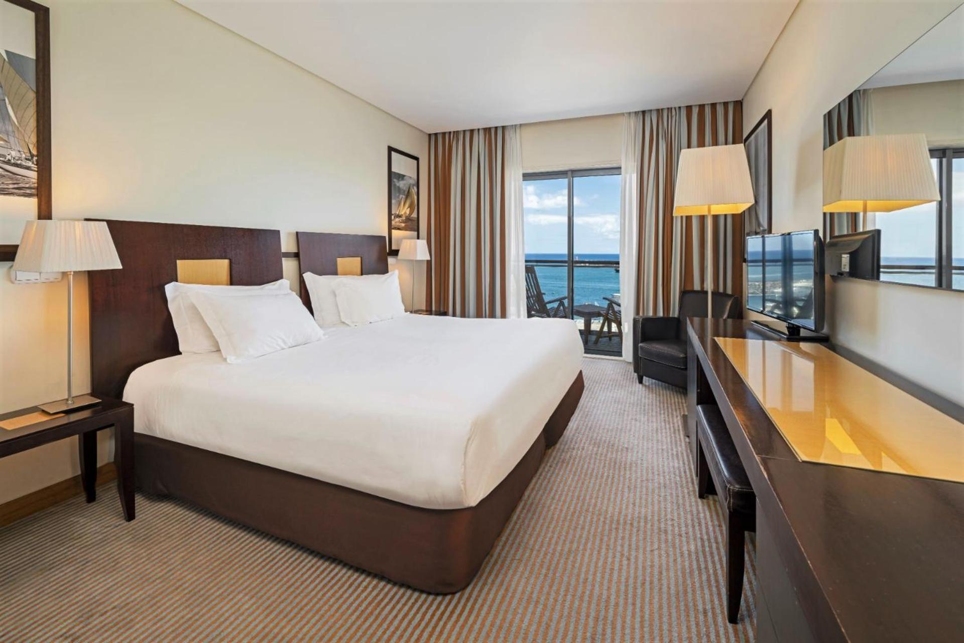 Relax in style with stunning ocean views!