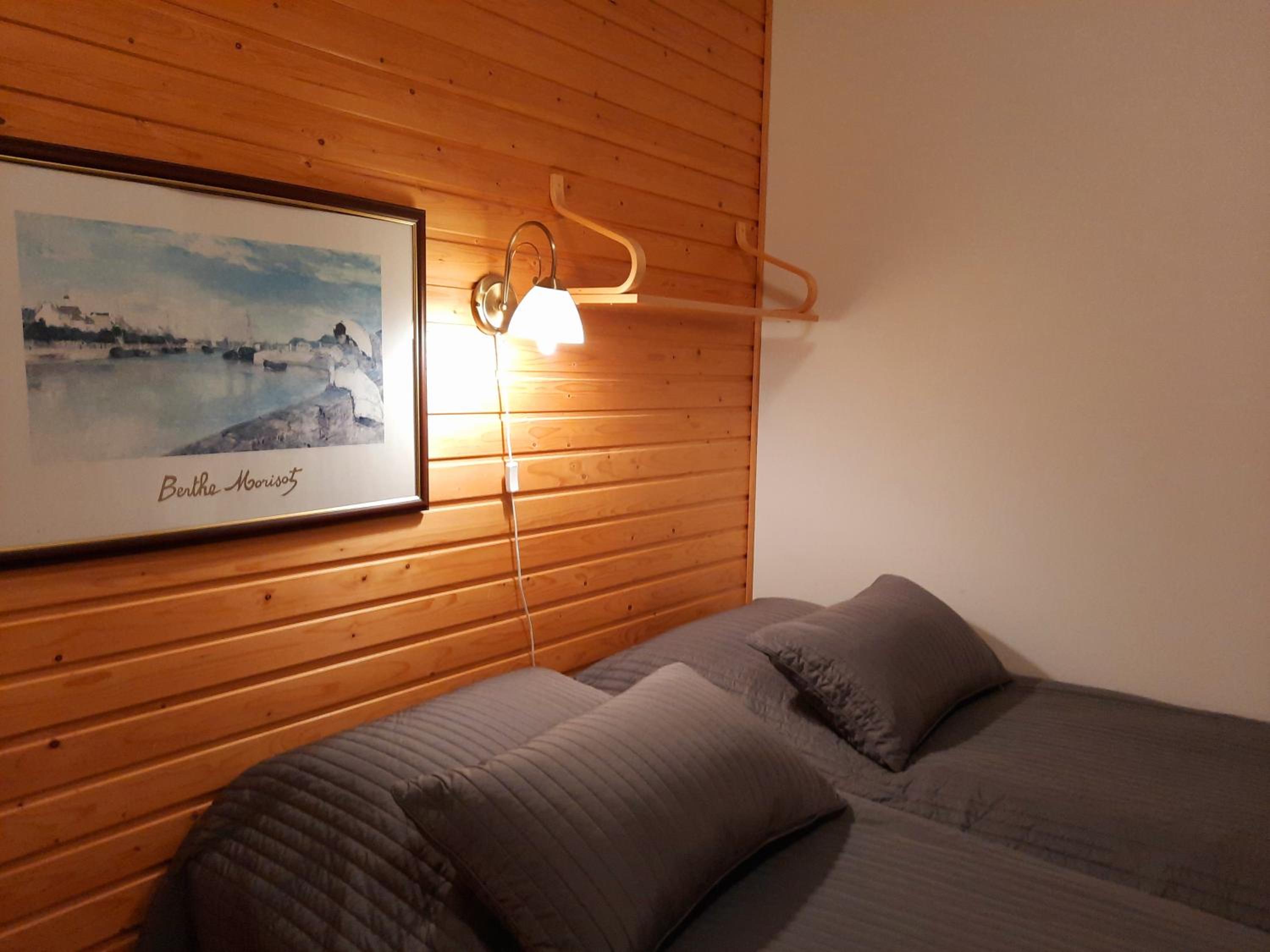 One-Bedroom Apartment - Photo 6