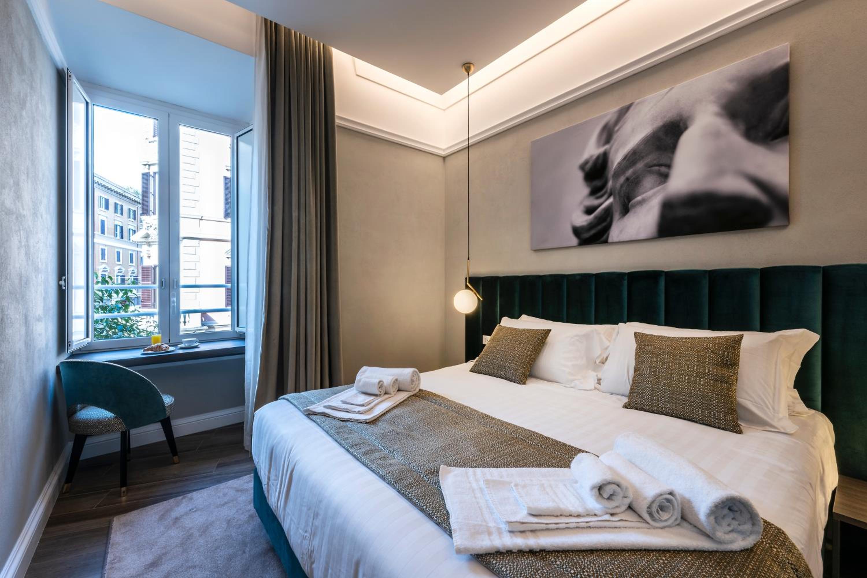 Deluxe Double or Twin Room photo 1