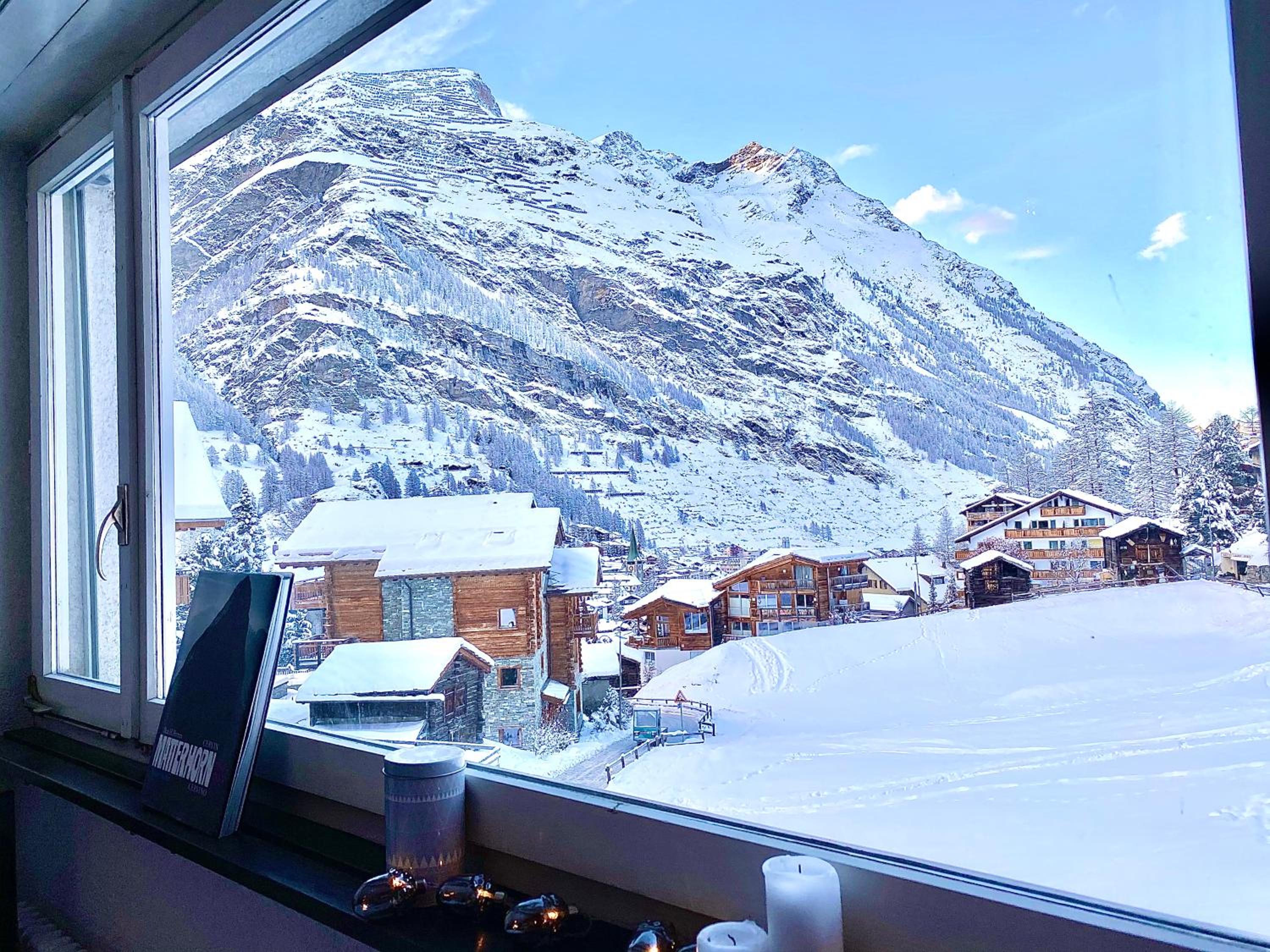 Studio with Mountain View - Photo 5