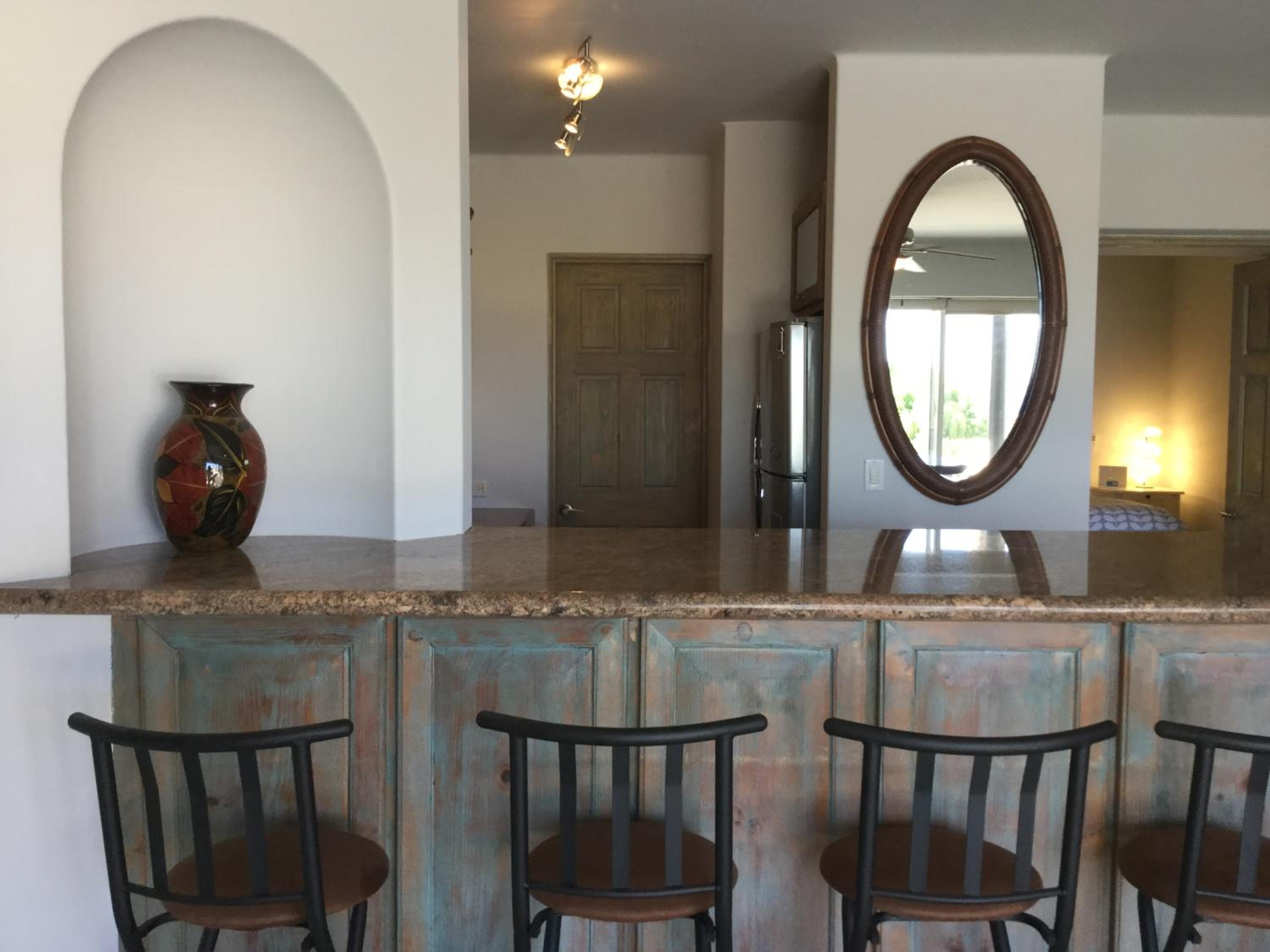 One-Bedroom House - Photo 16