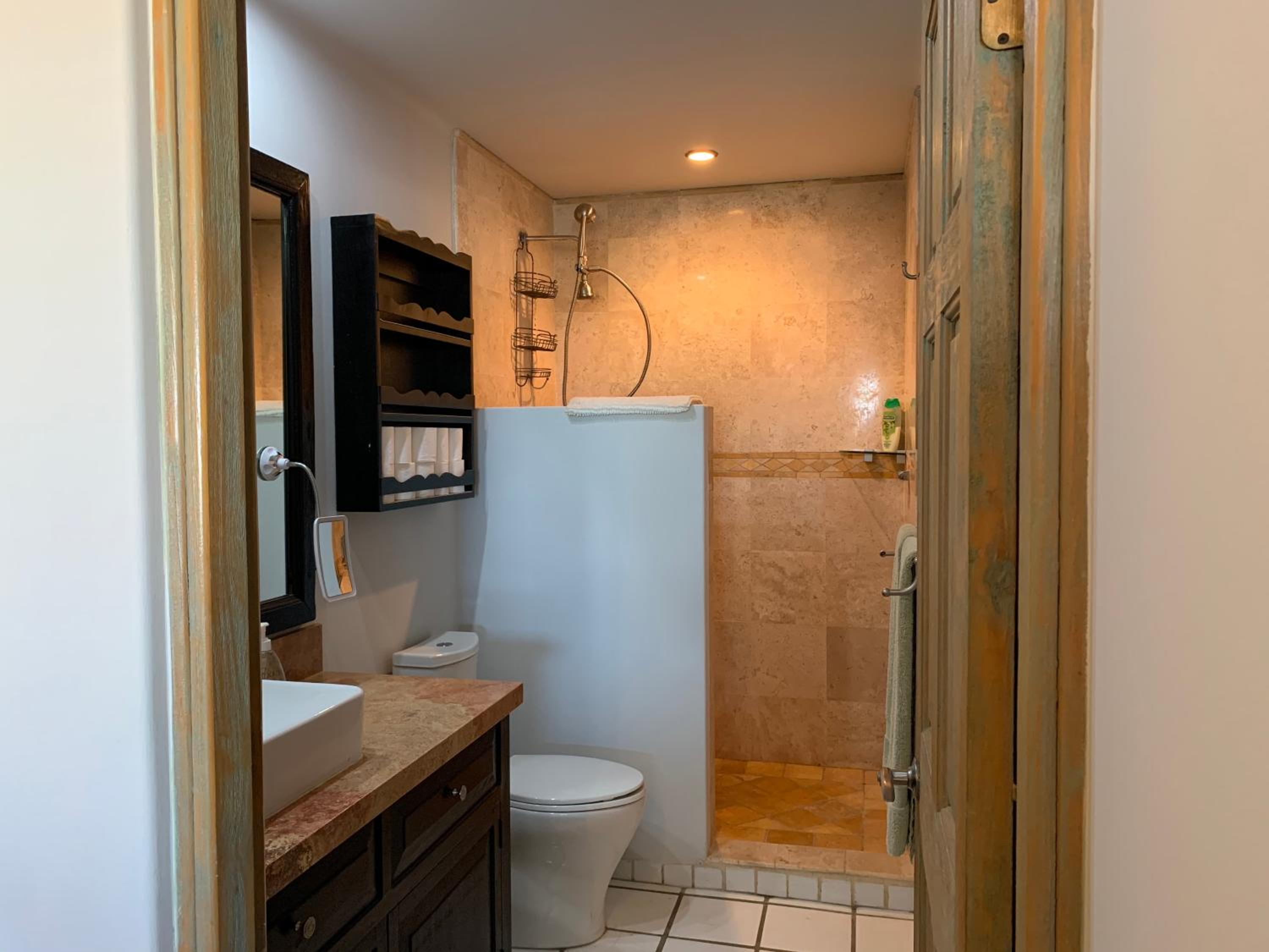 One-Bedroom House - Photo 14