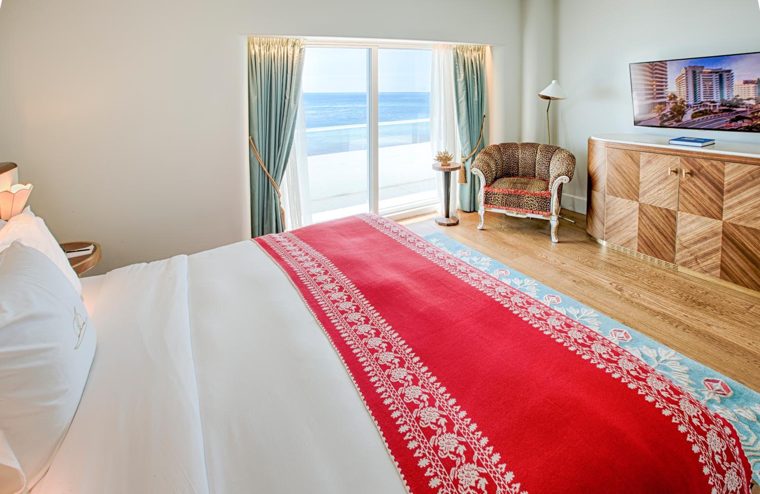 Faena Four-Bedroom King Suite thumbnail 6
