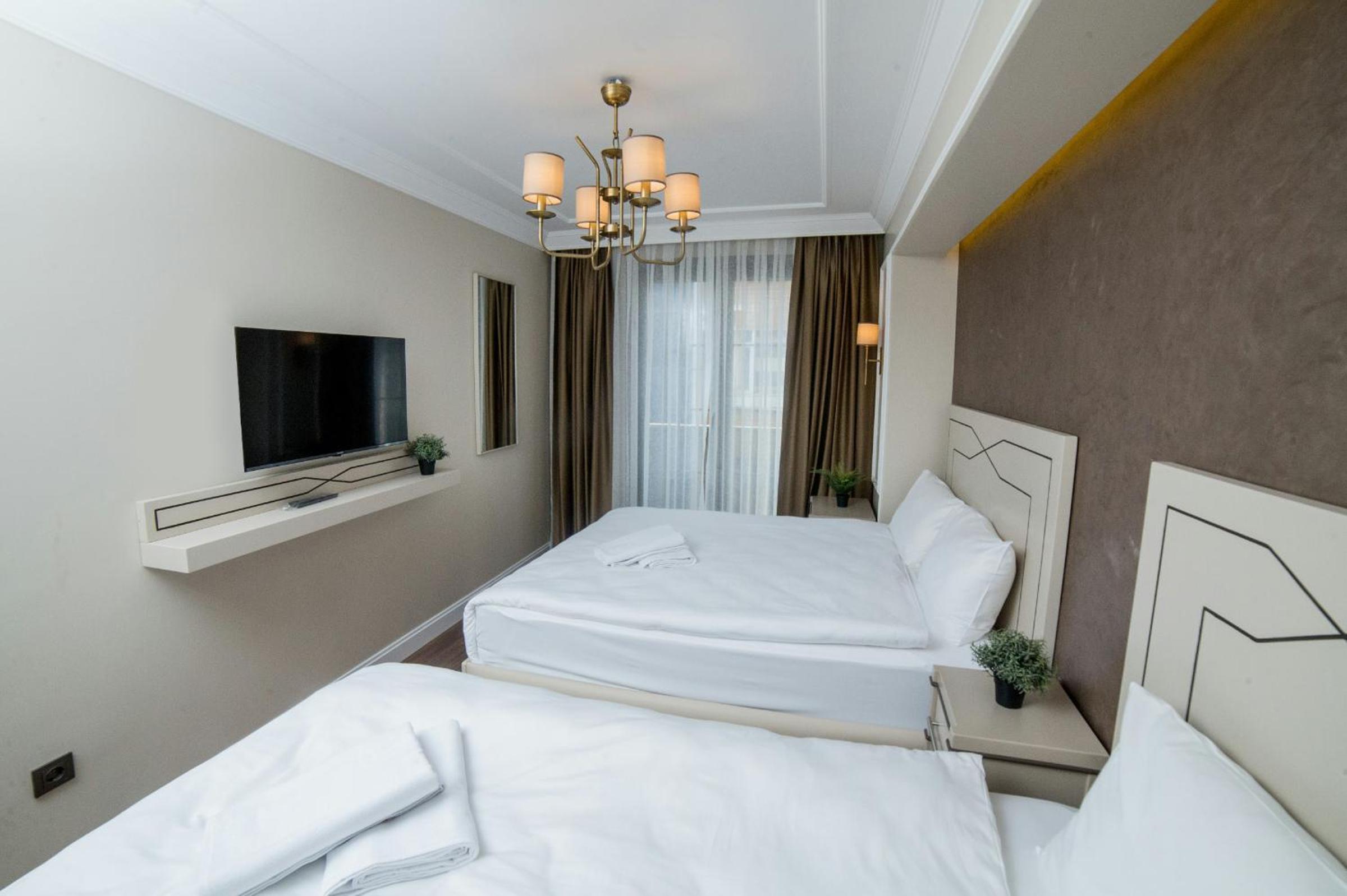 Deluxe Triple Room photo 2