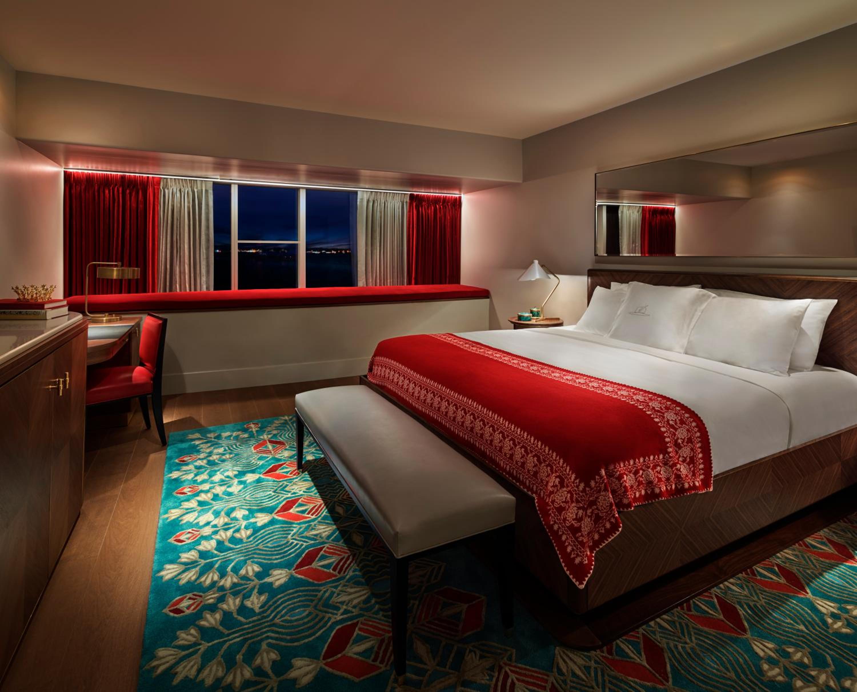 King Room with Bay View - Disability Access