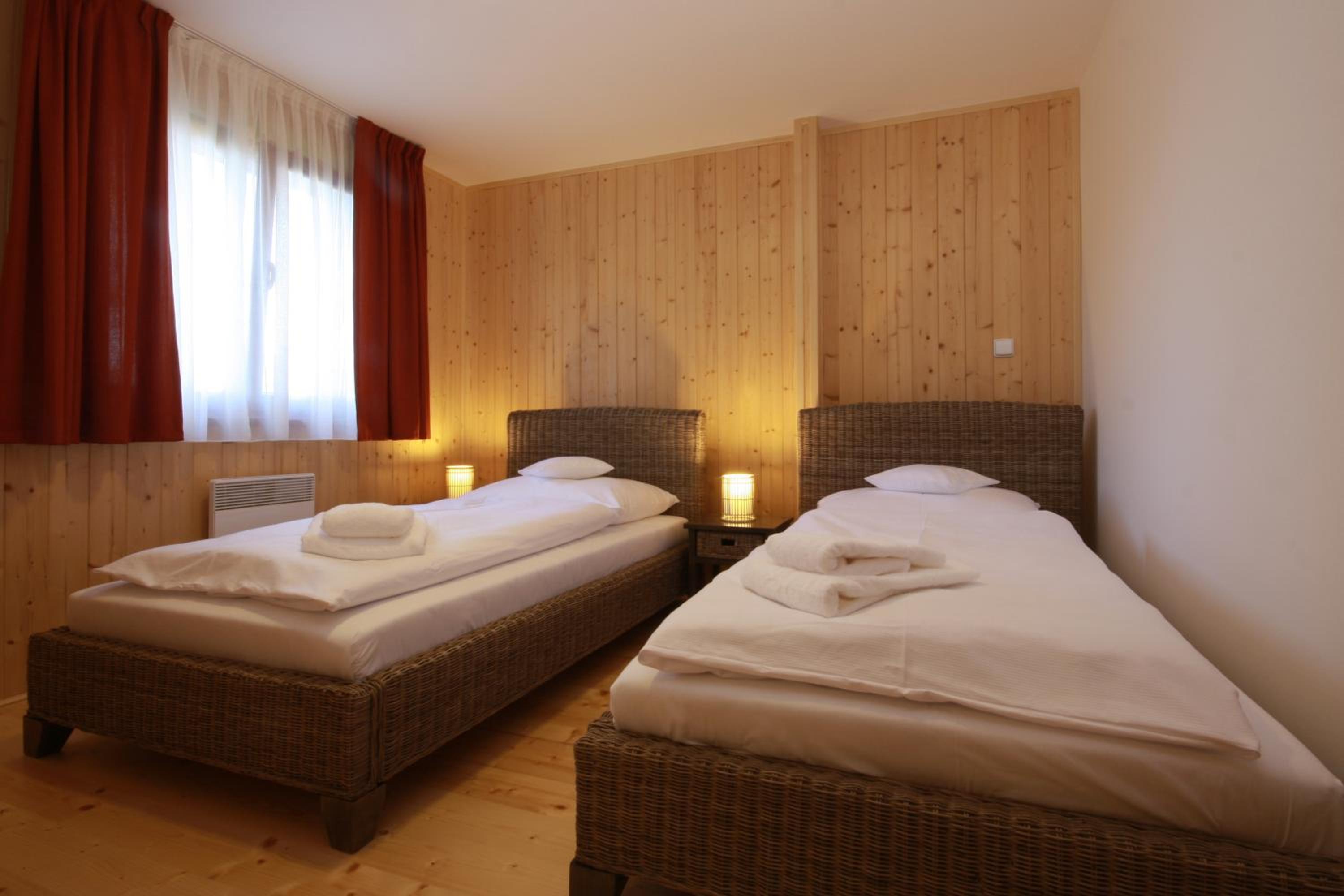 Chalet (4 Adults) - Photo 5