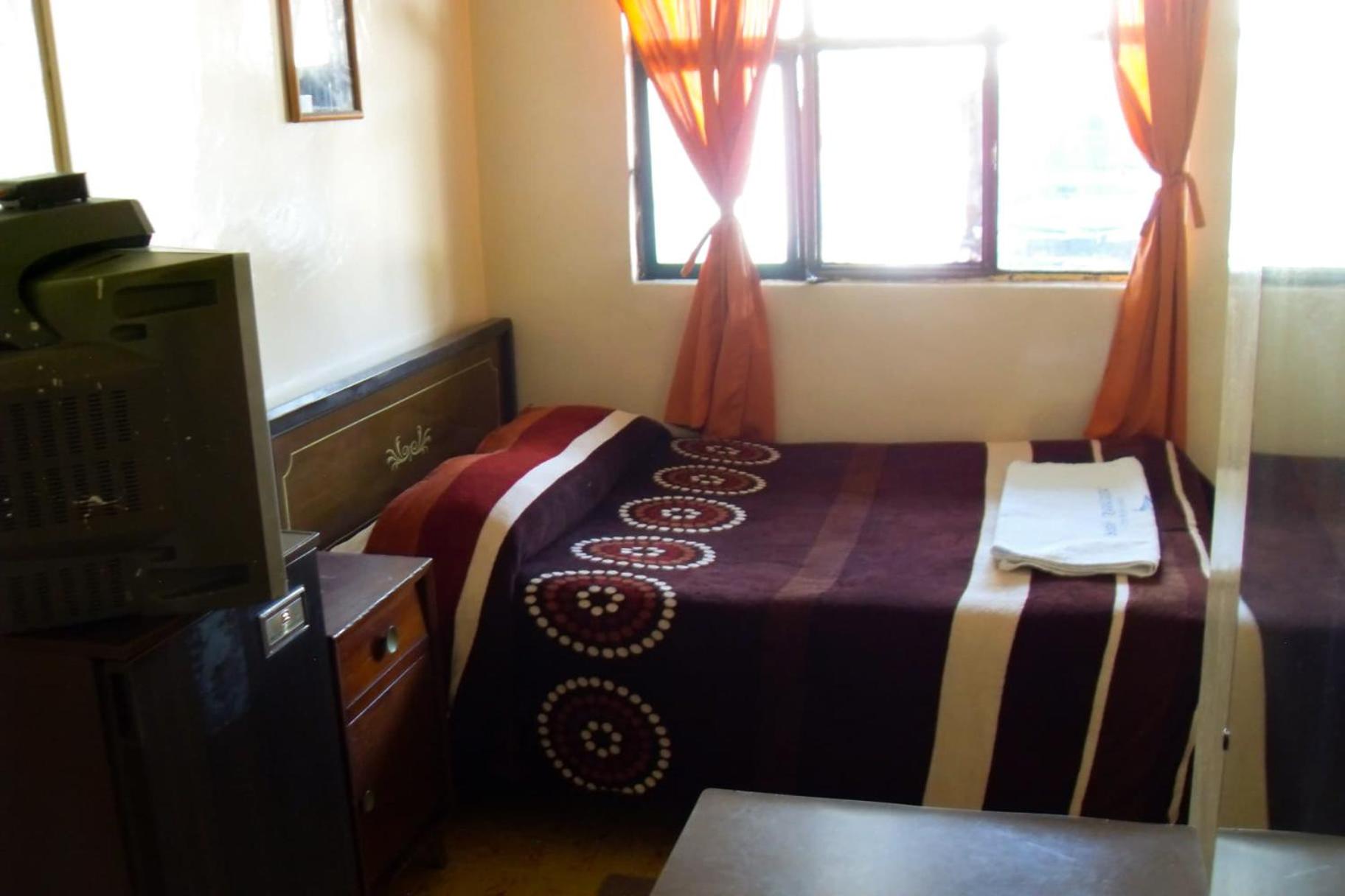 Budget Double Room - Photo 1