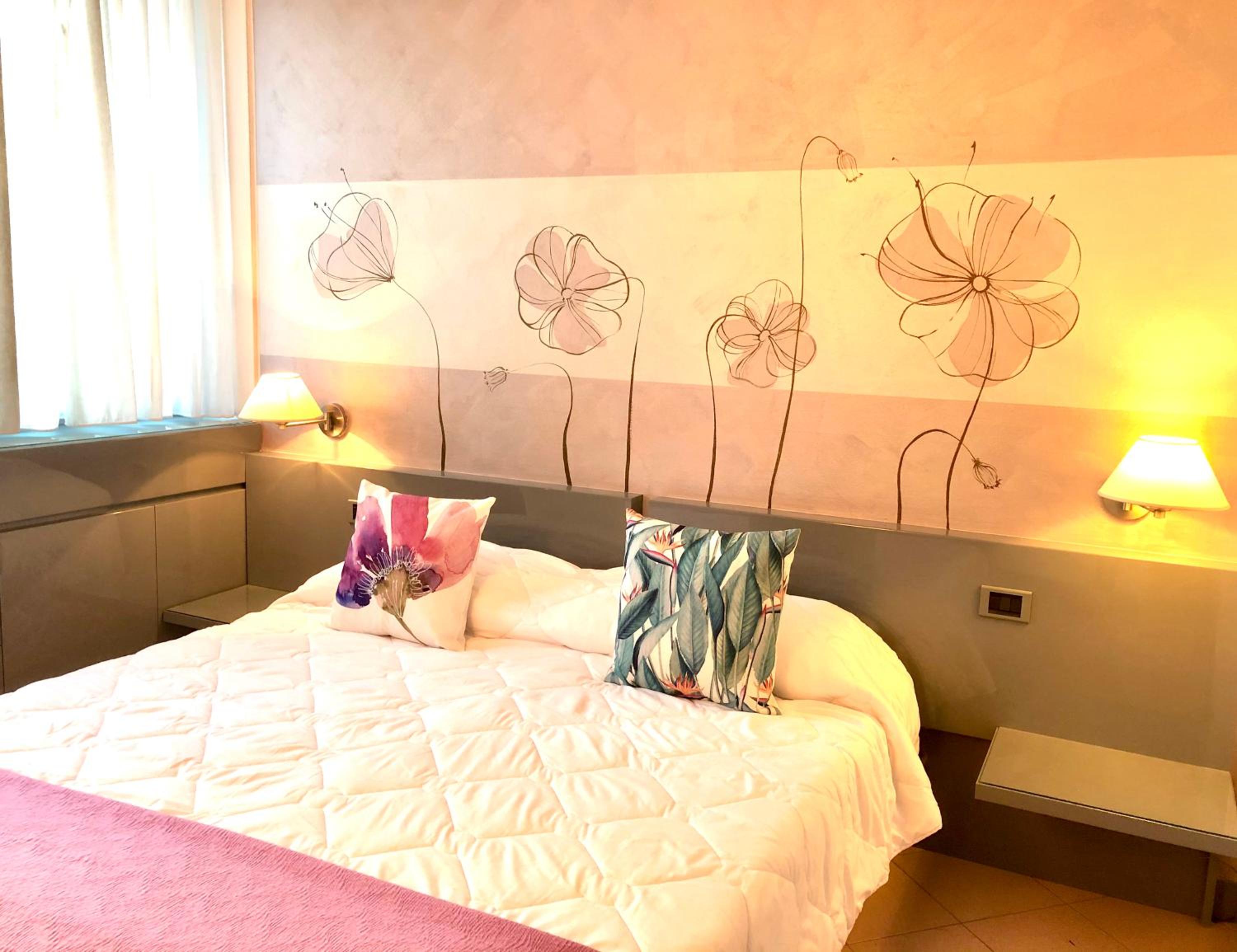 Double Room - Photo 11