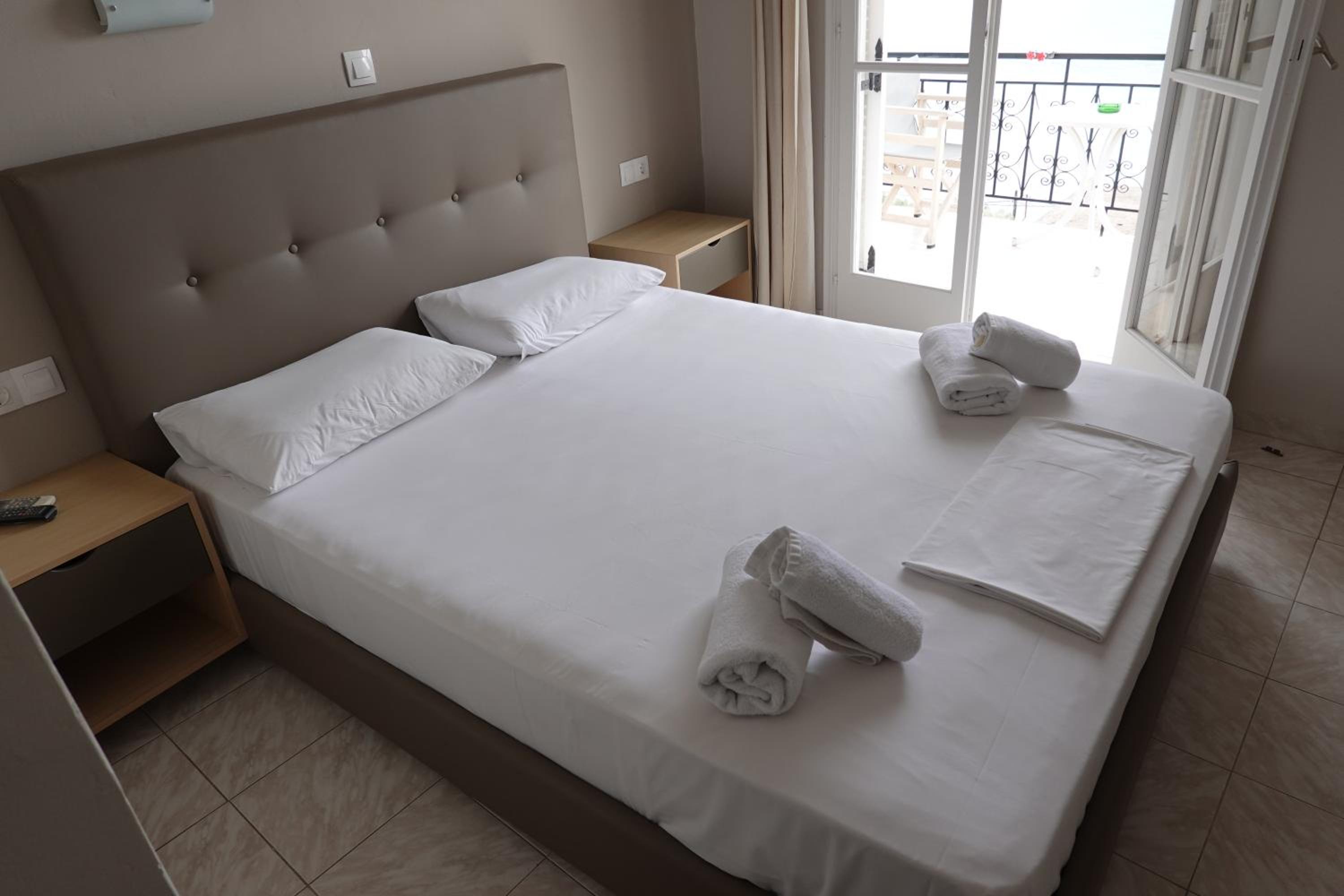 Deluxe Double Room with Sea View photo 1