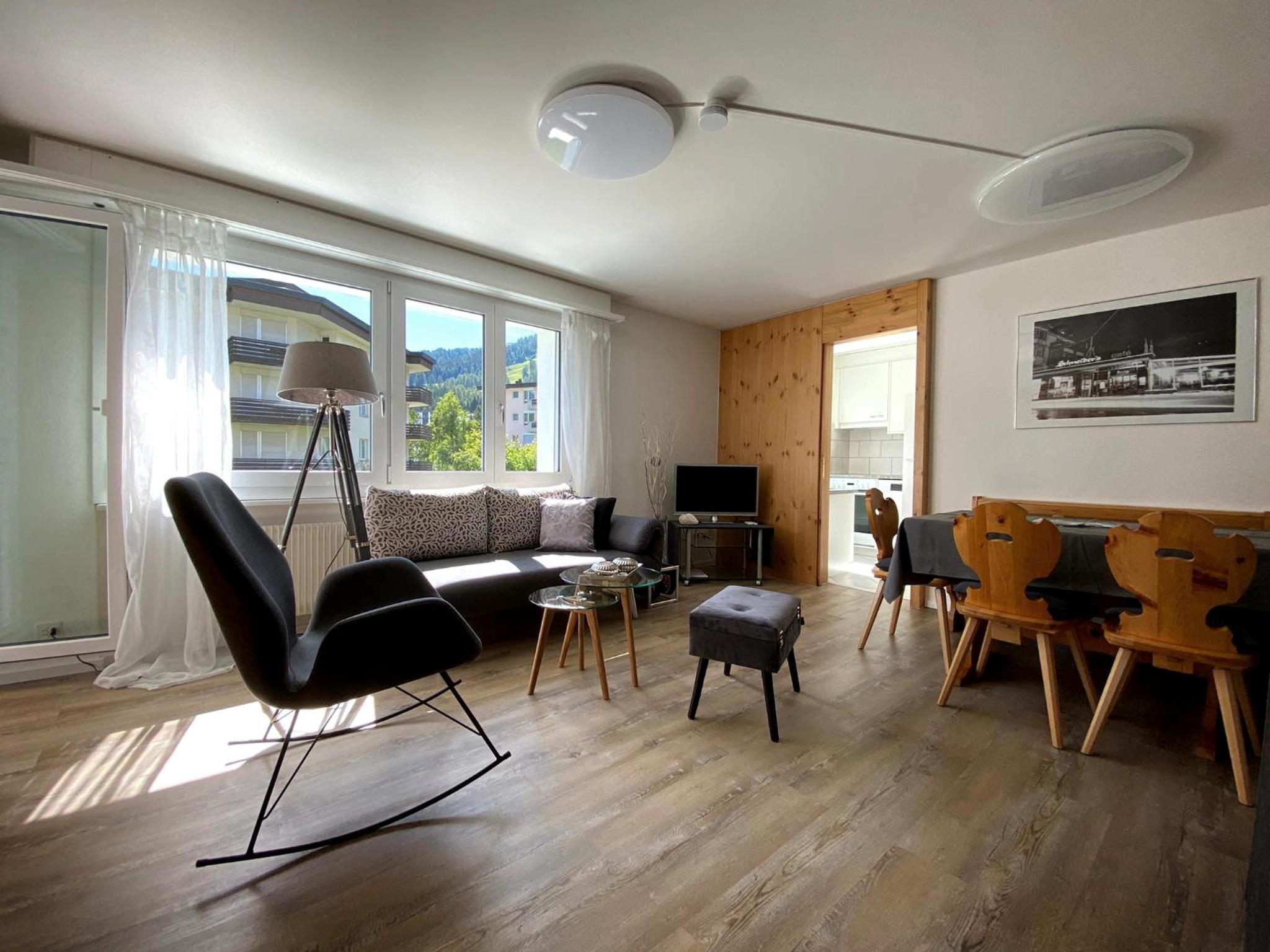 Apartment with Mountain View photo 1