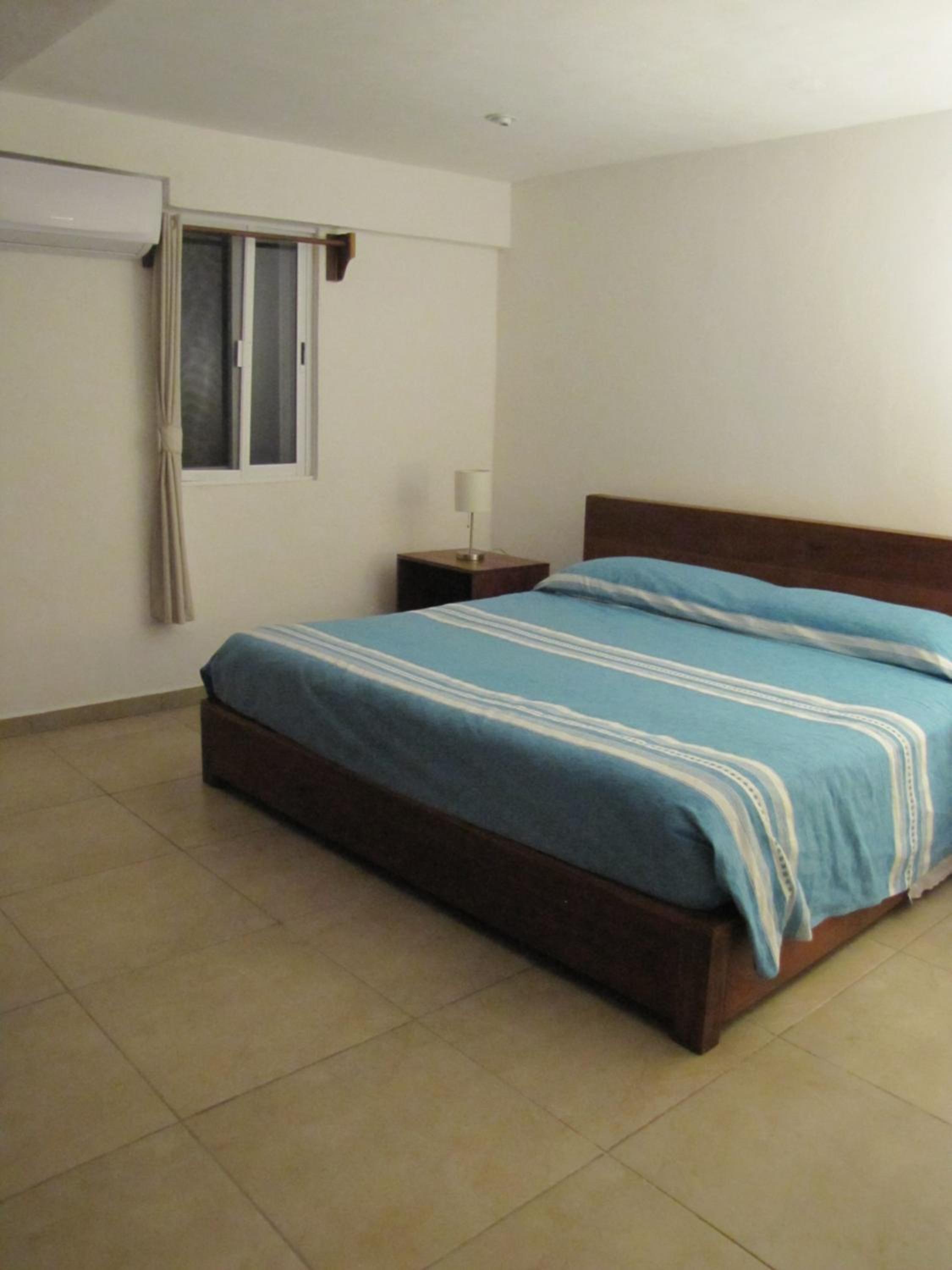Apartment with Sea View - Photo 6