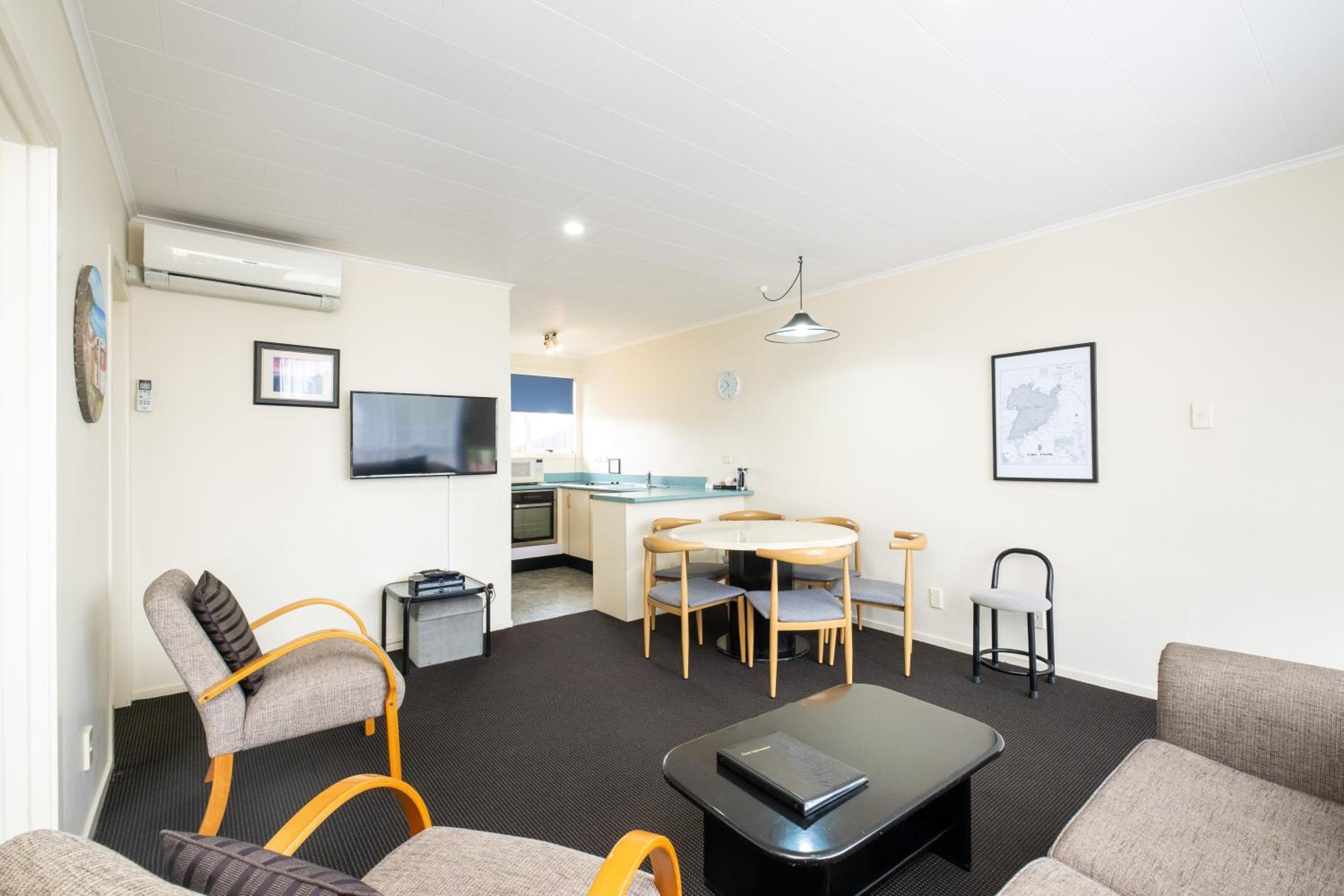 Two Bedroom Apartment with Sofa Bed photo 1