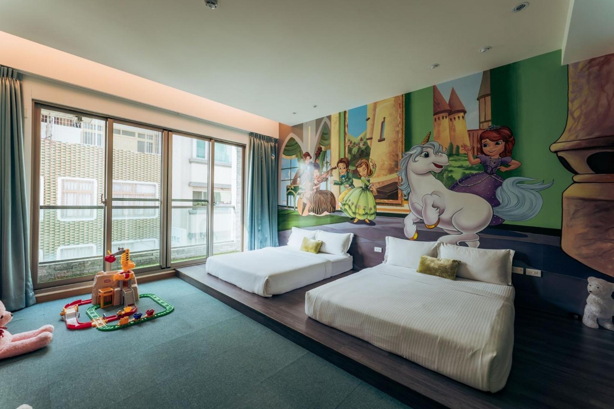 Deluxe Double or Twin Room