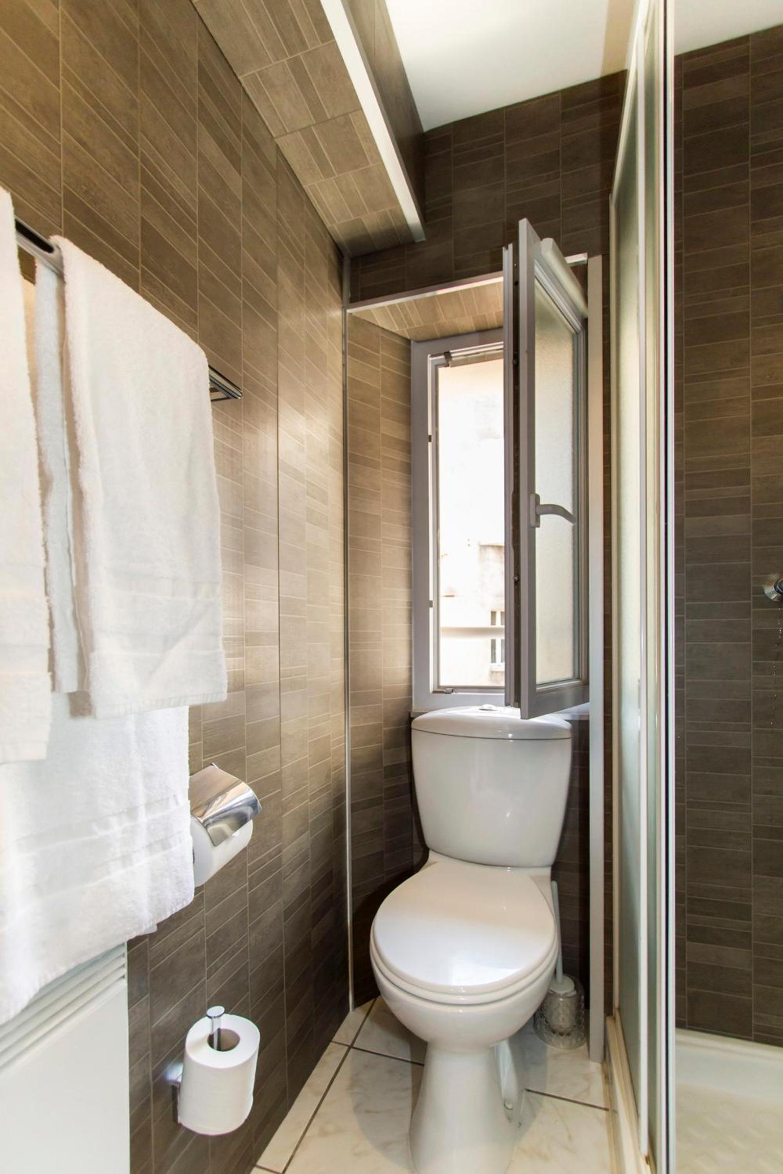 Standard One-Bedroom Apartment - Photo 5