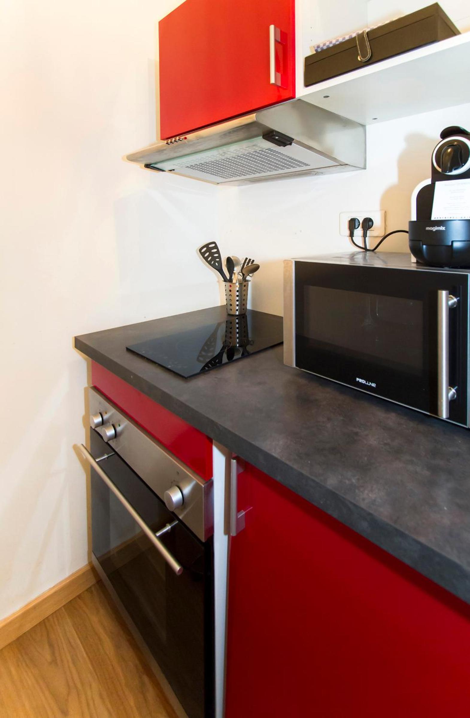 Standard One-Bedroom Apartment - Photo 6
