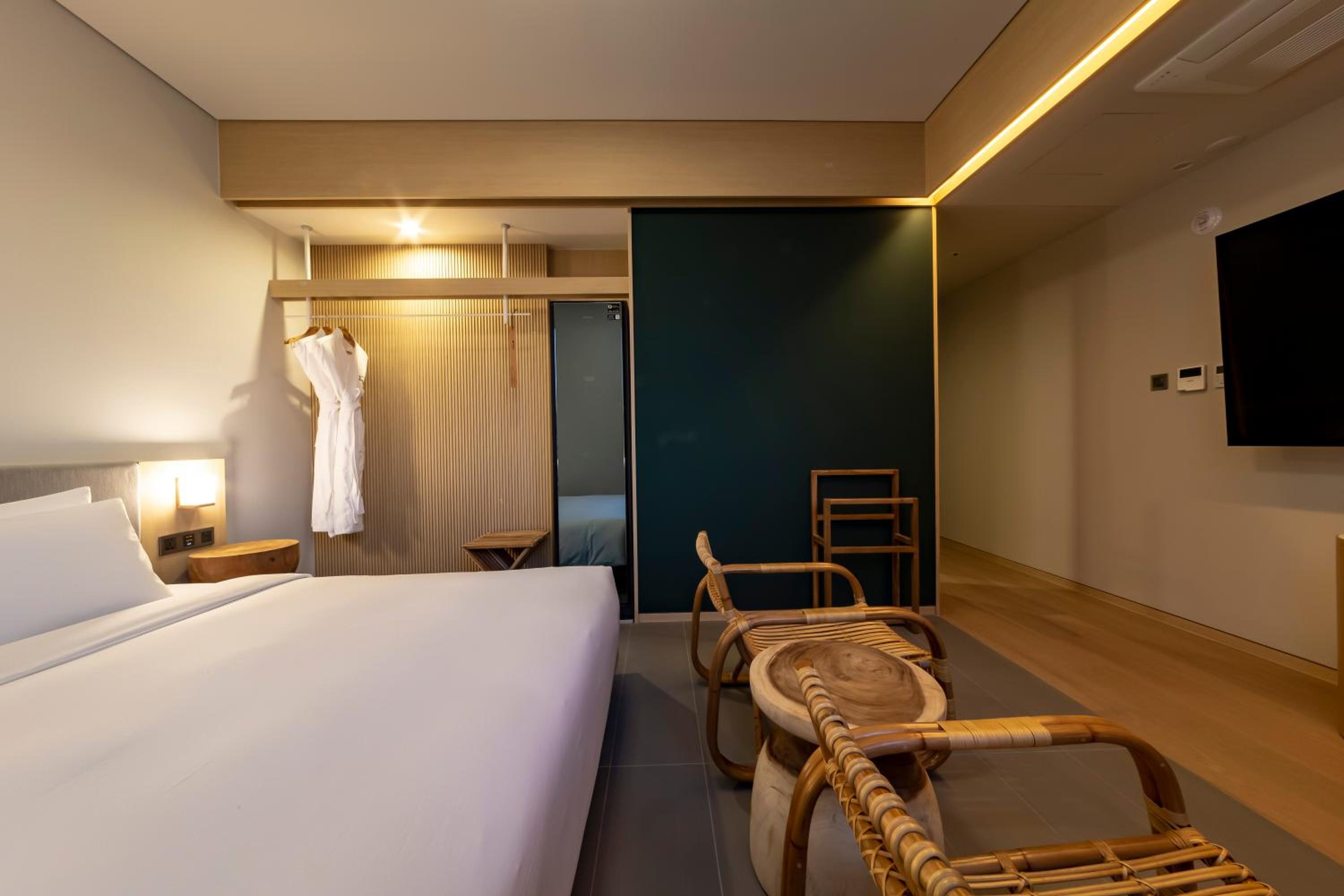 Signature Double Room - Photo 2