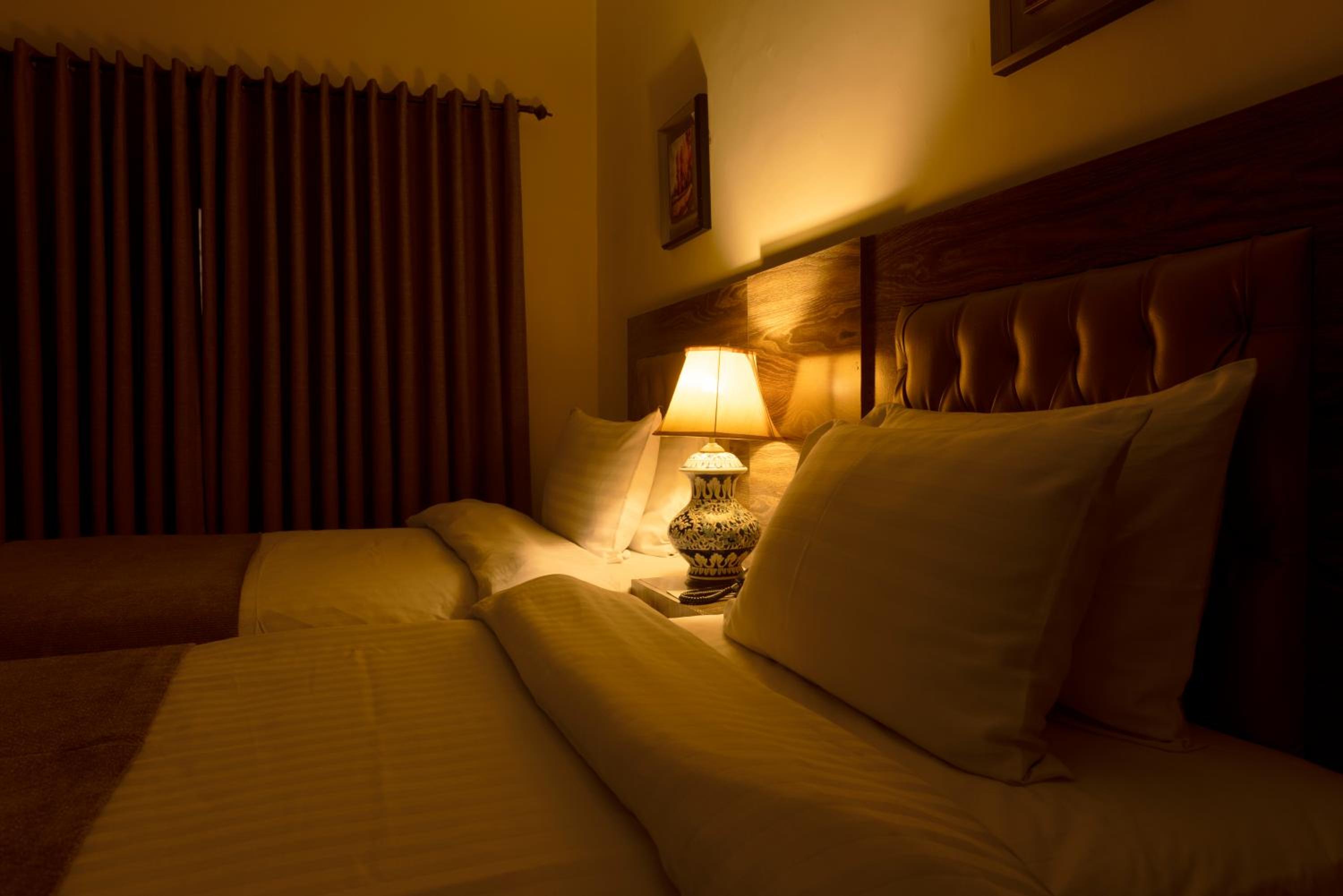 Deluxe Twin Room photo 2