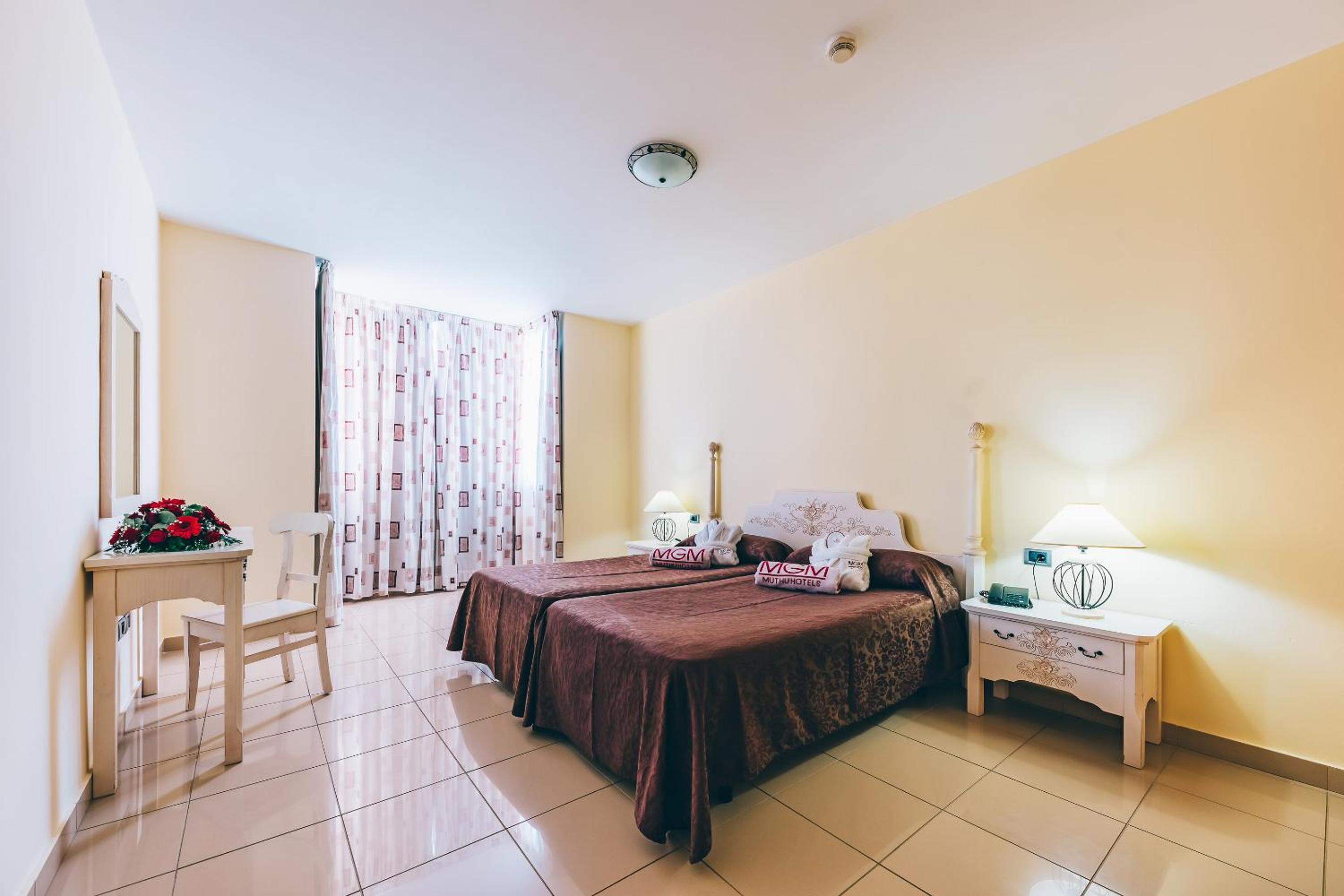 Junior Suite (2 Adults)