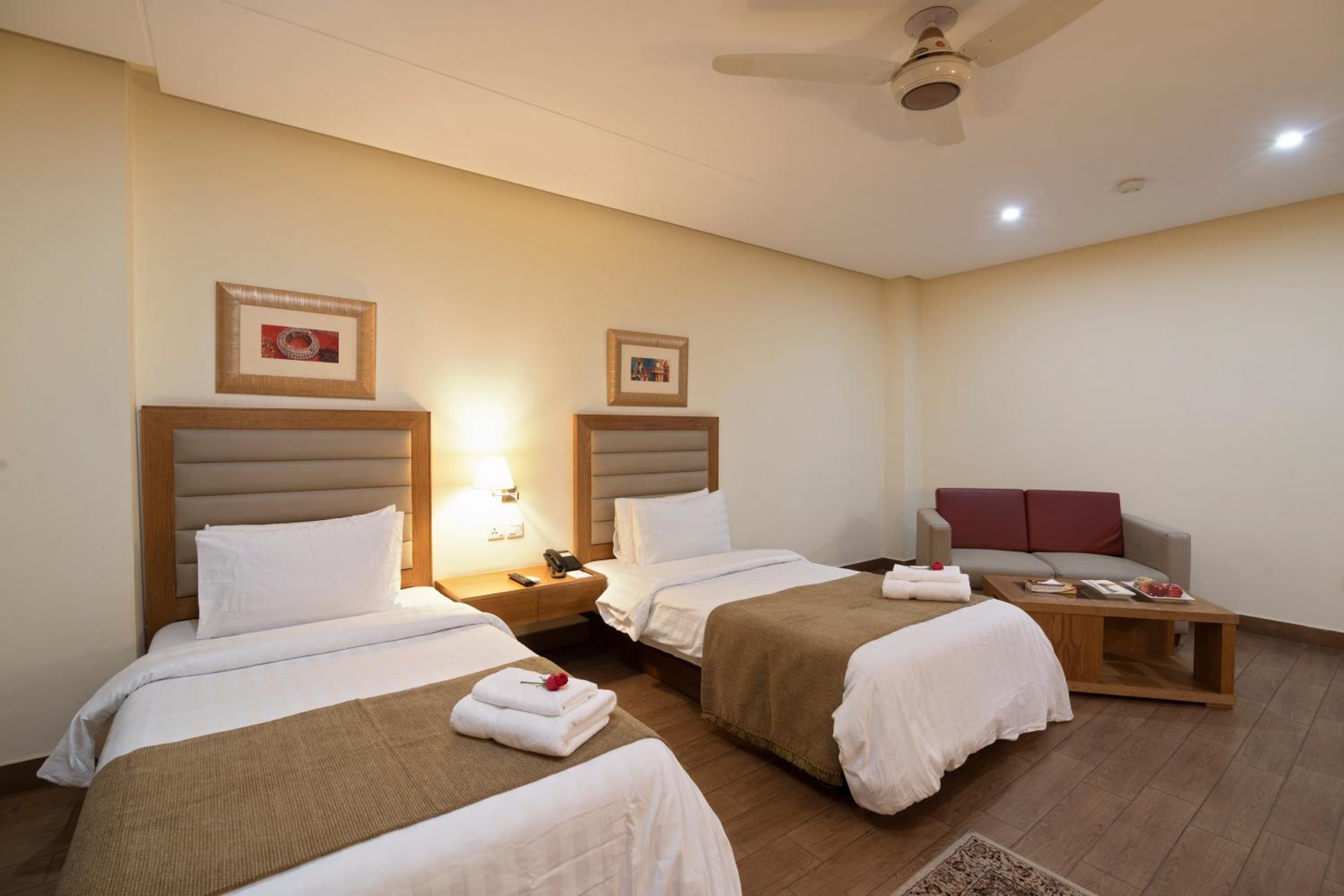 Deluxe Twin Room - Photo 1