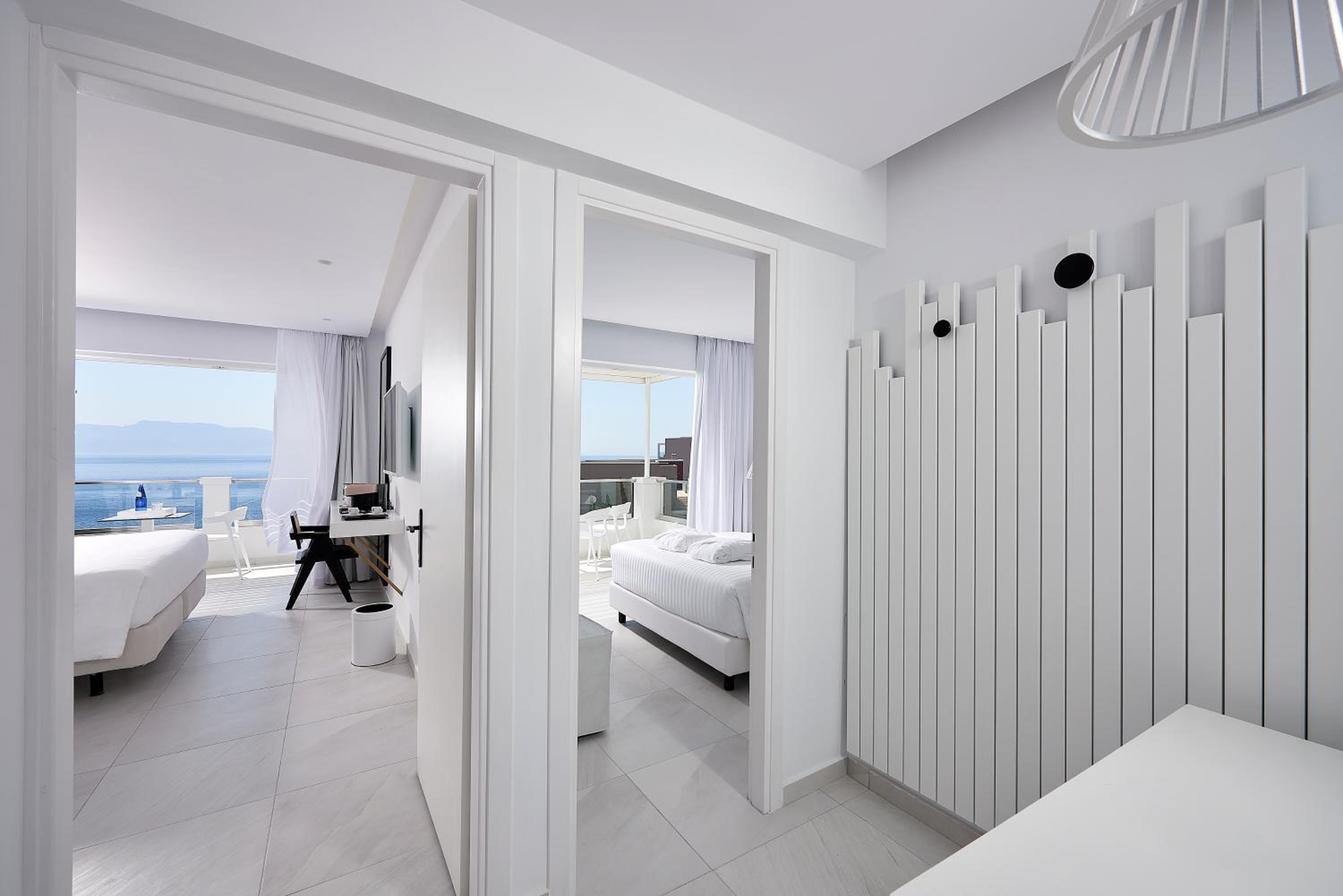 Two-Bedroom Suite - Photo 2