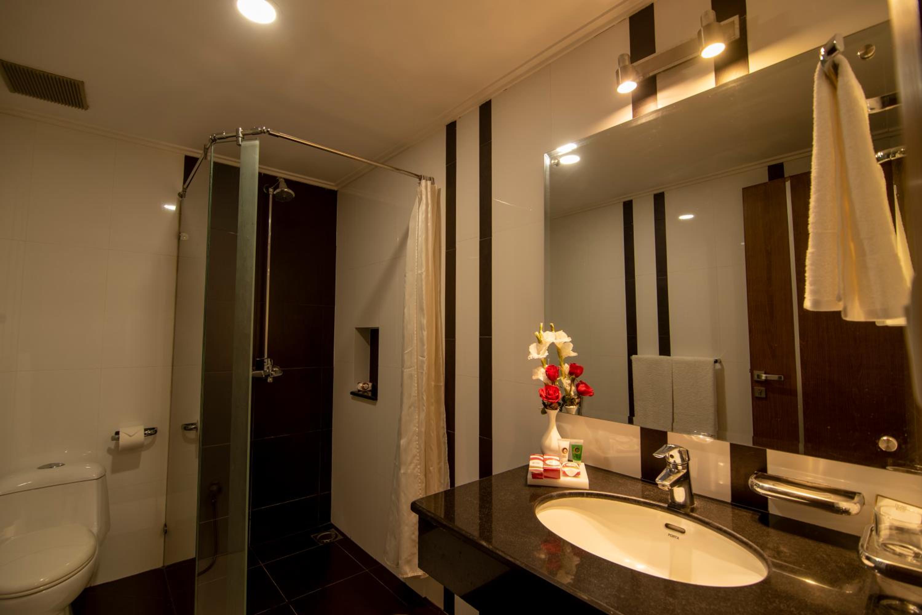 Deluxe Twin Room - Photo 2