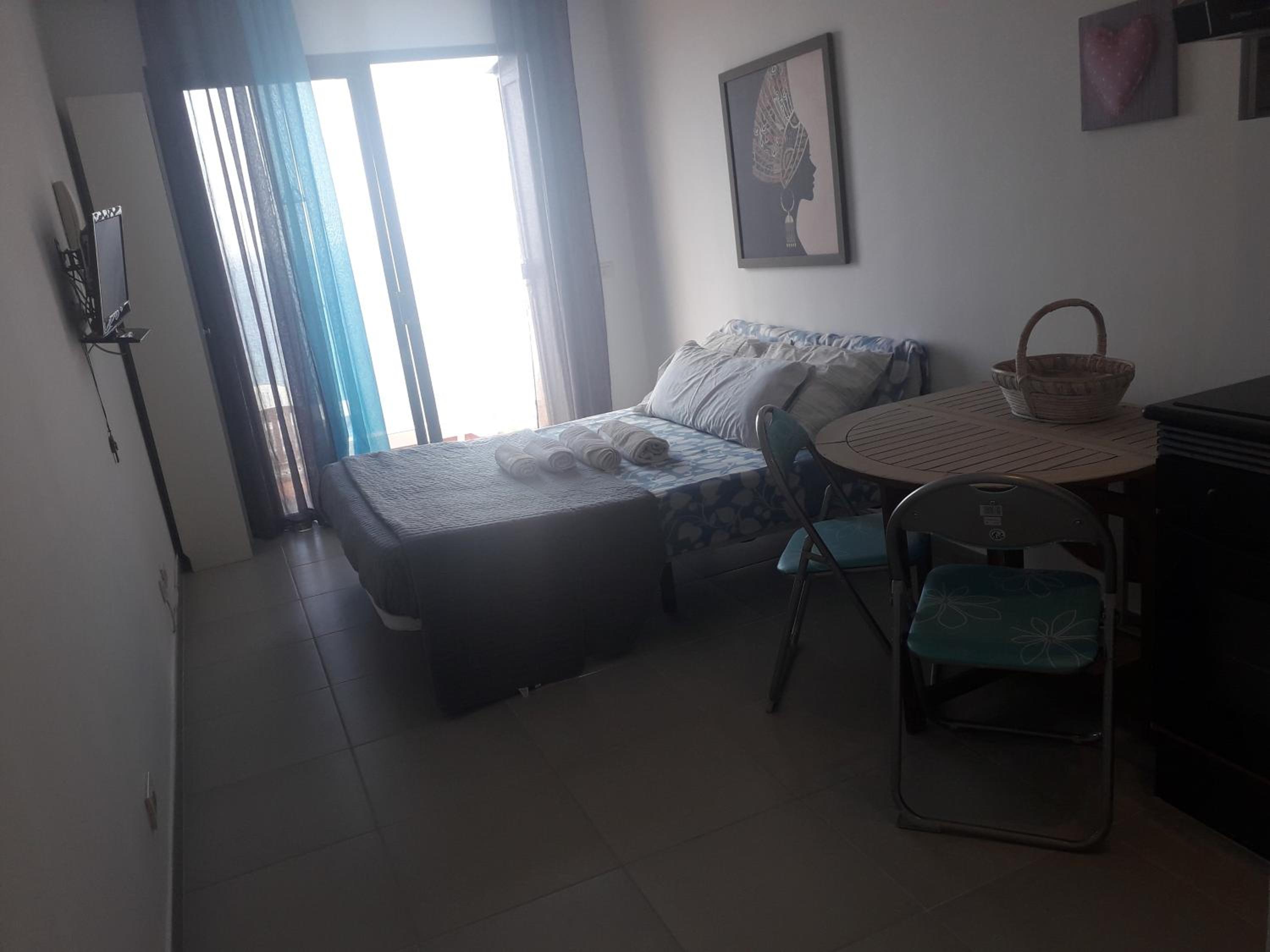 Studio Apartment photo 3