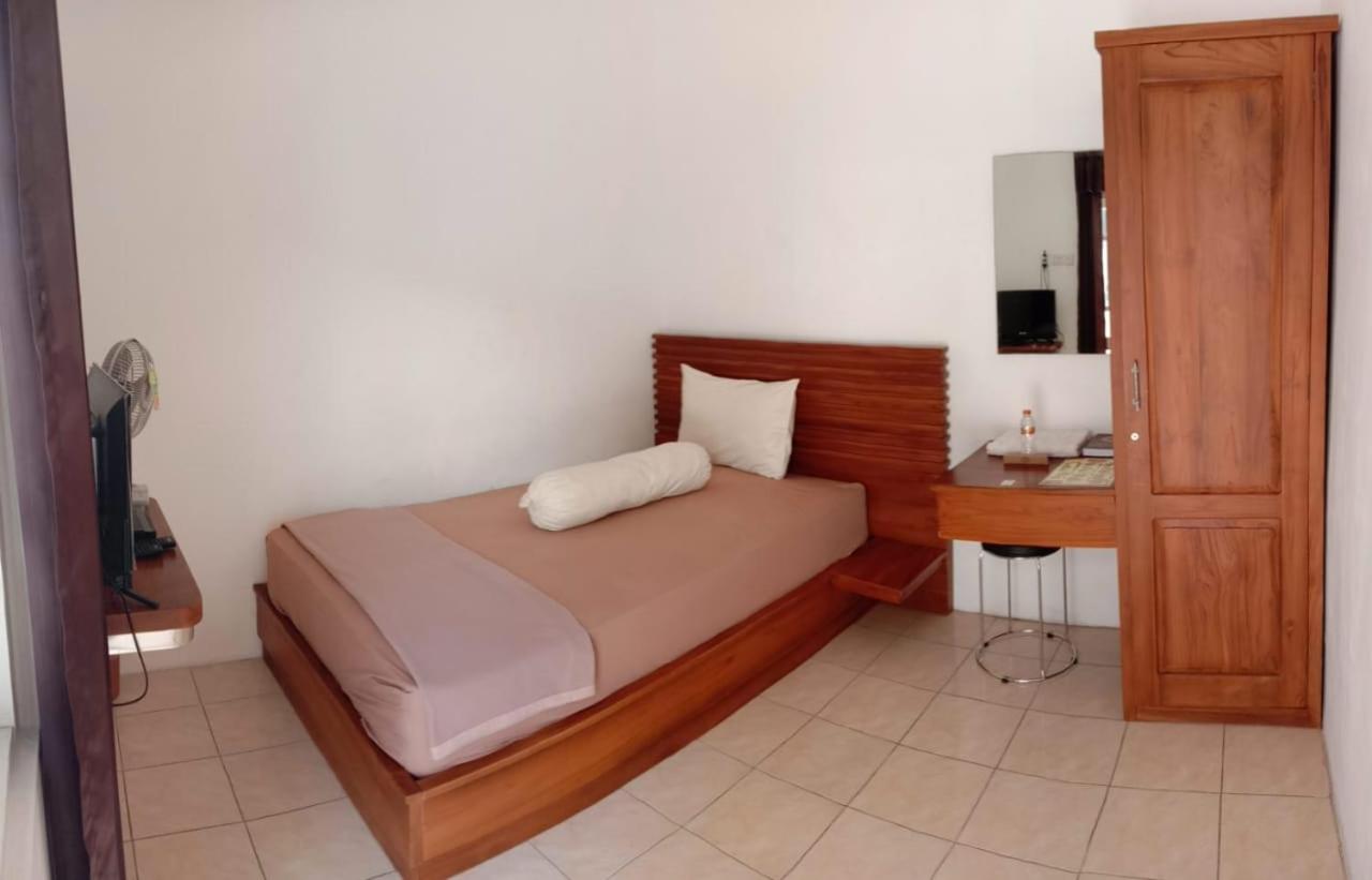Budget Single Room photo 3