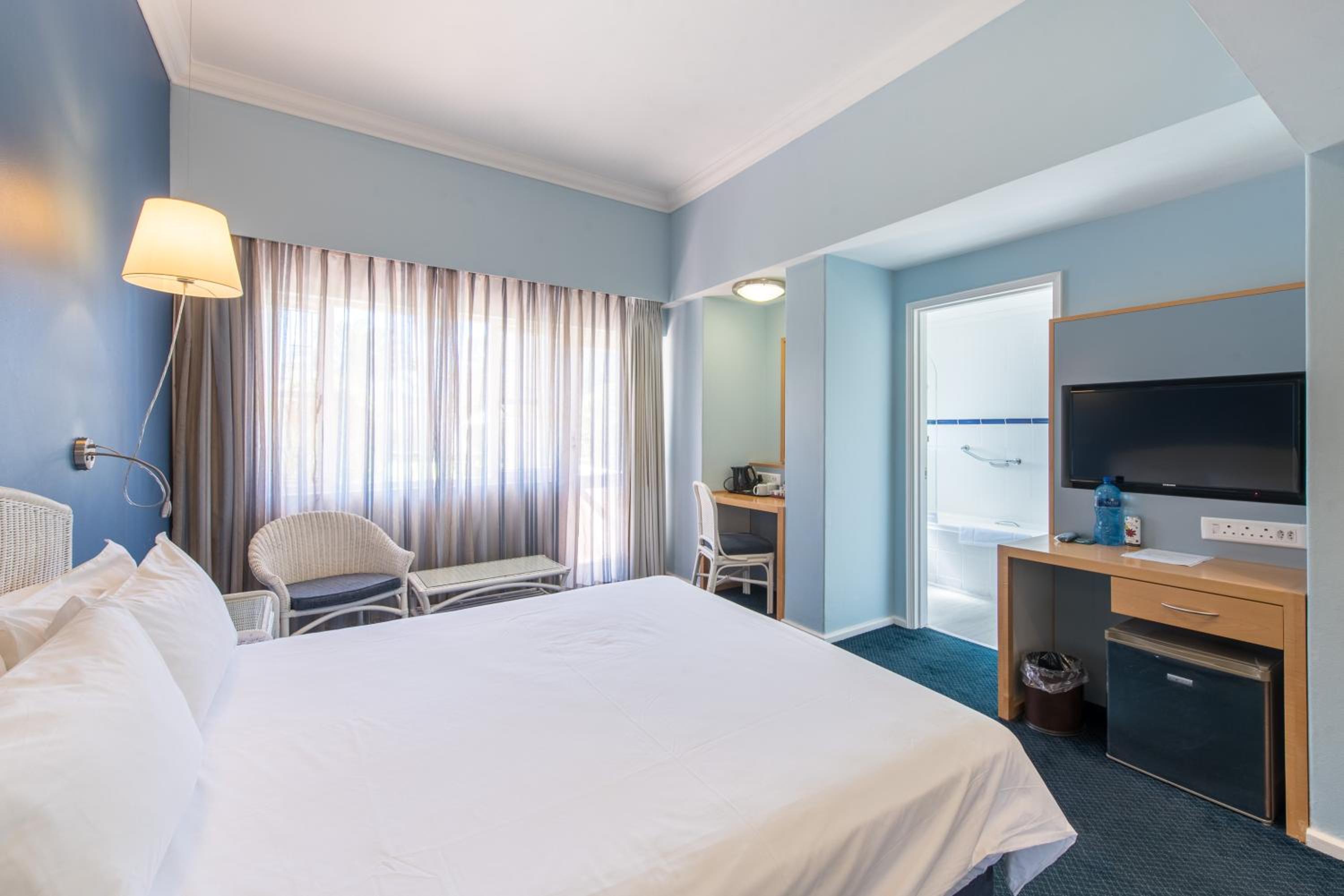 Standard Double Room - Photo 5
