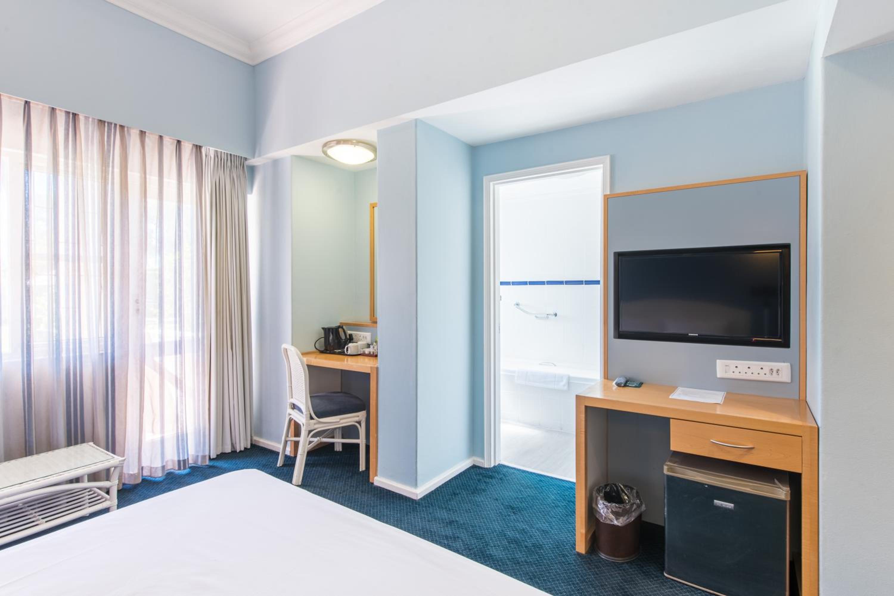 Standard Double Room - Photo 4