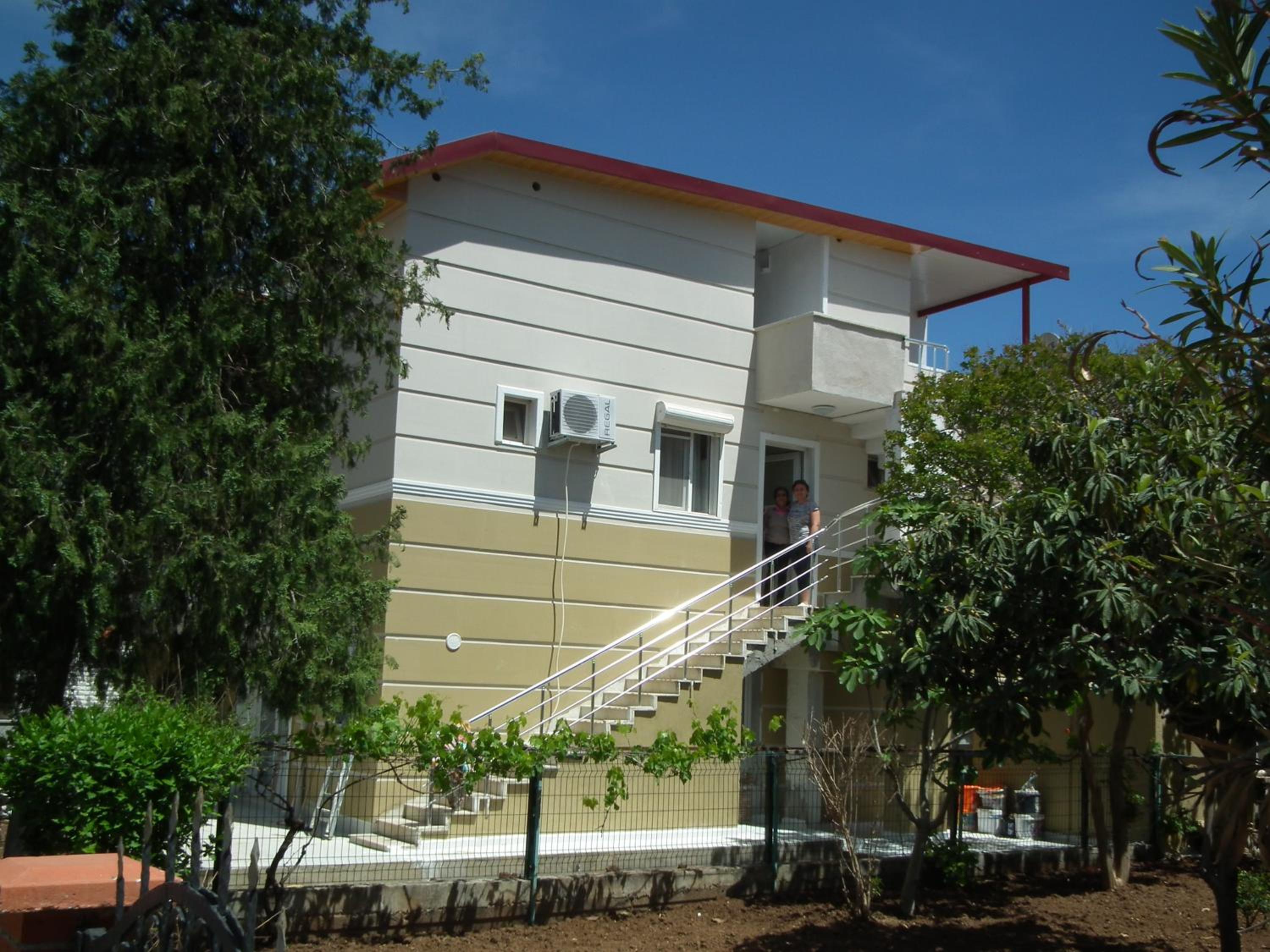 Apartment with Balcony photo 2