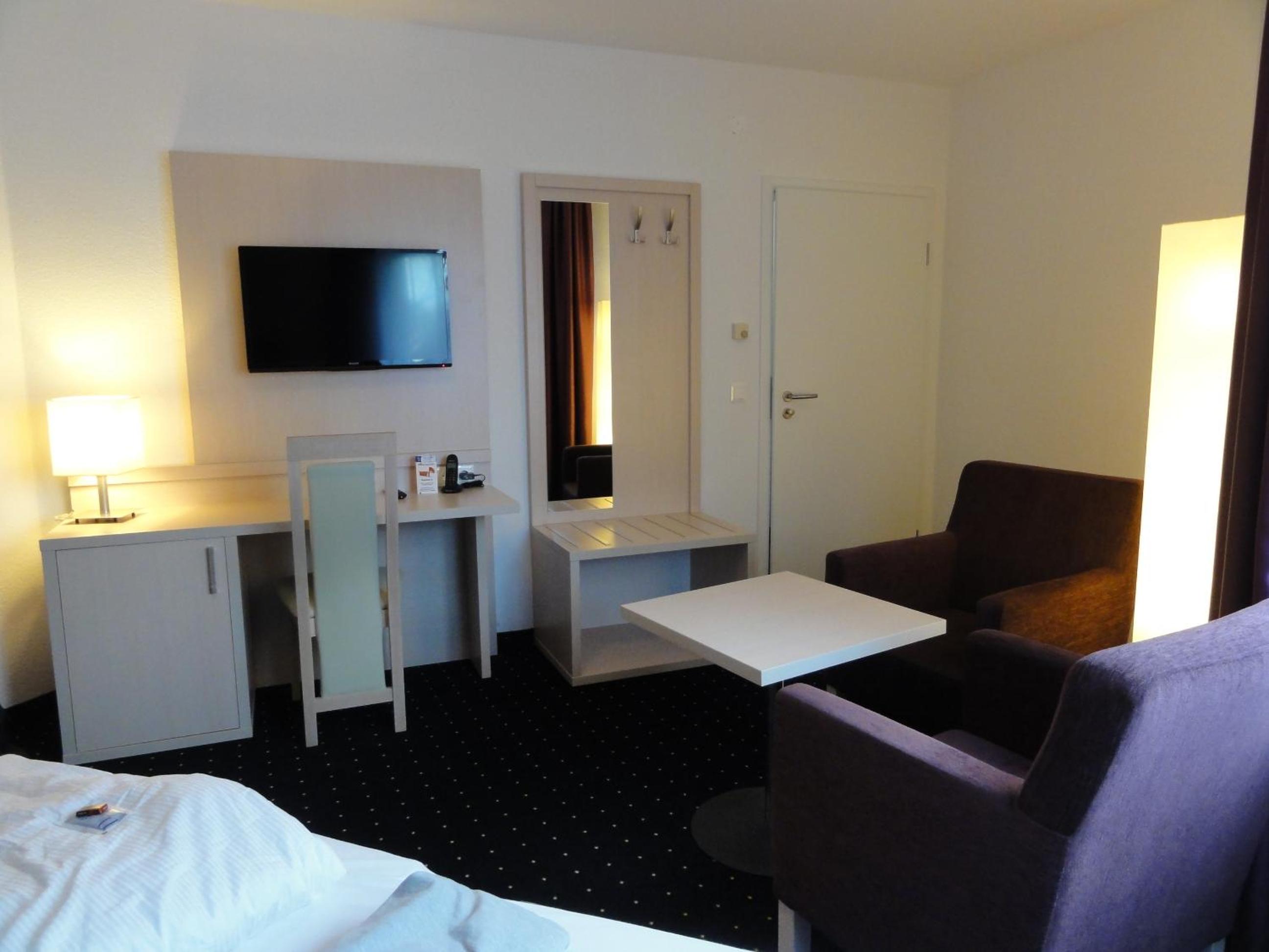 Double Room - Photo 8
