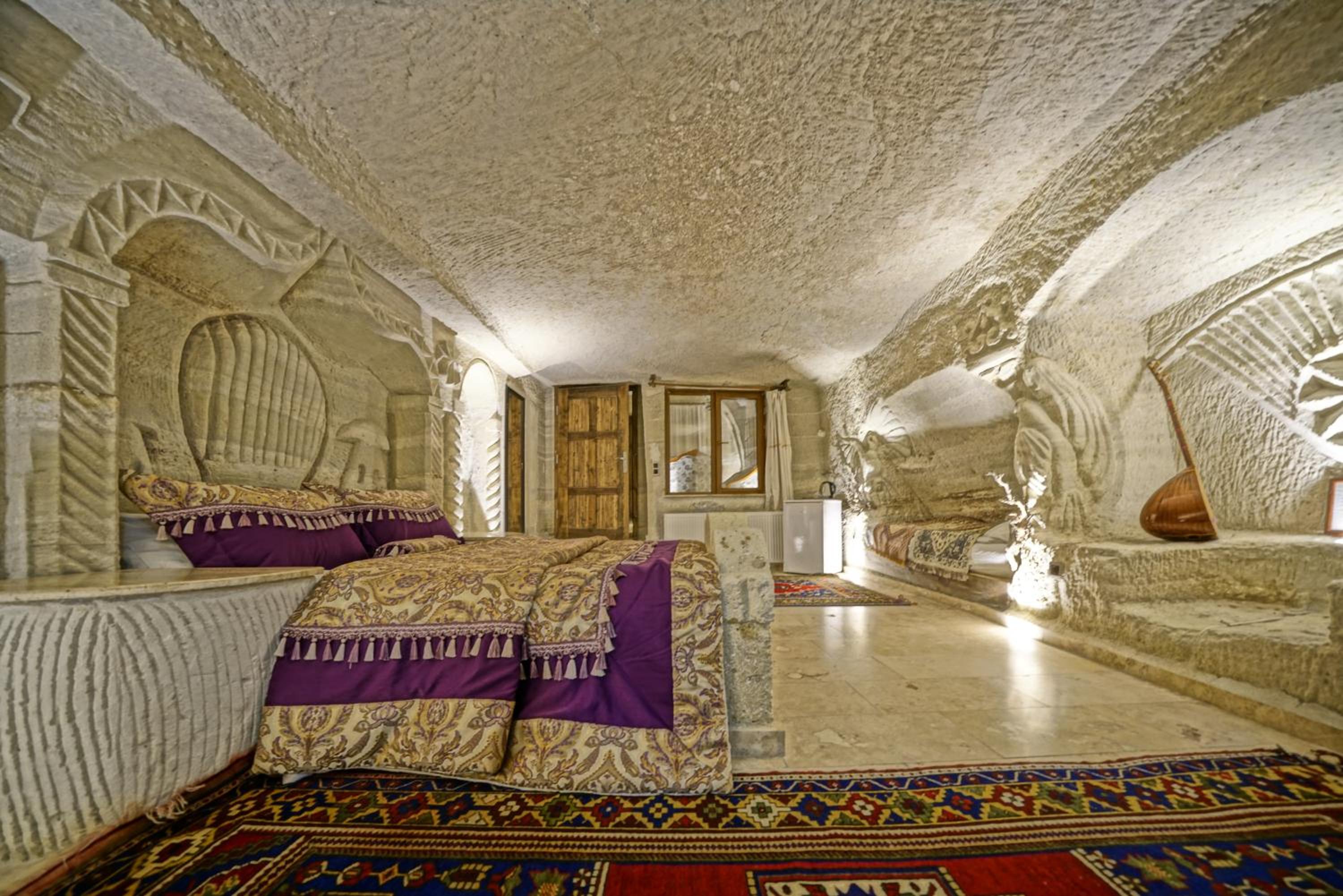 Deluxe Cave Room - Photo 72