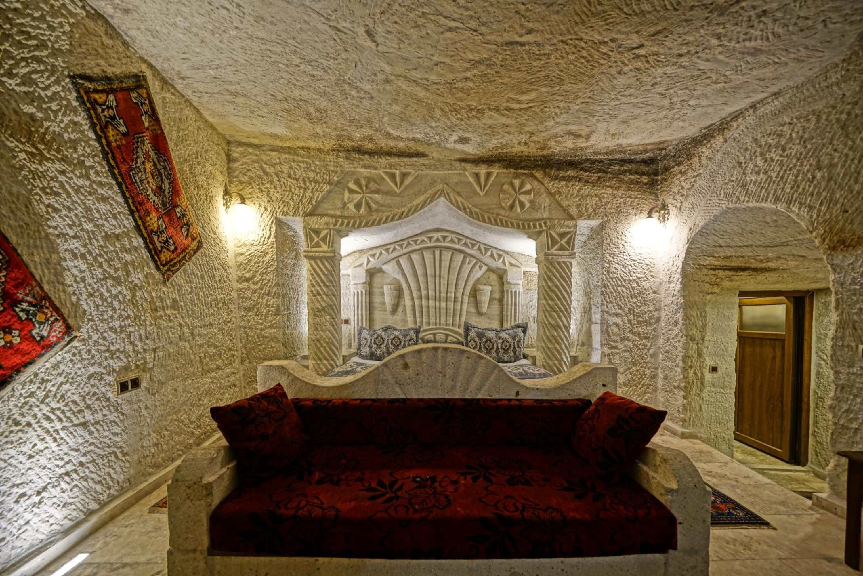 Deluxe Cave Room - Photo 18
