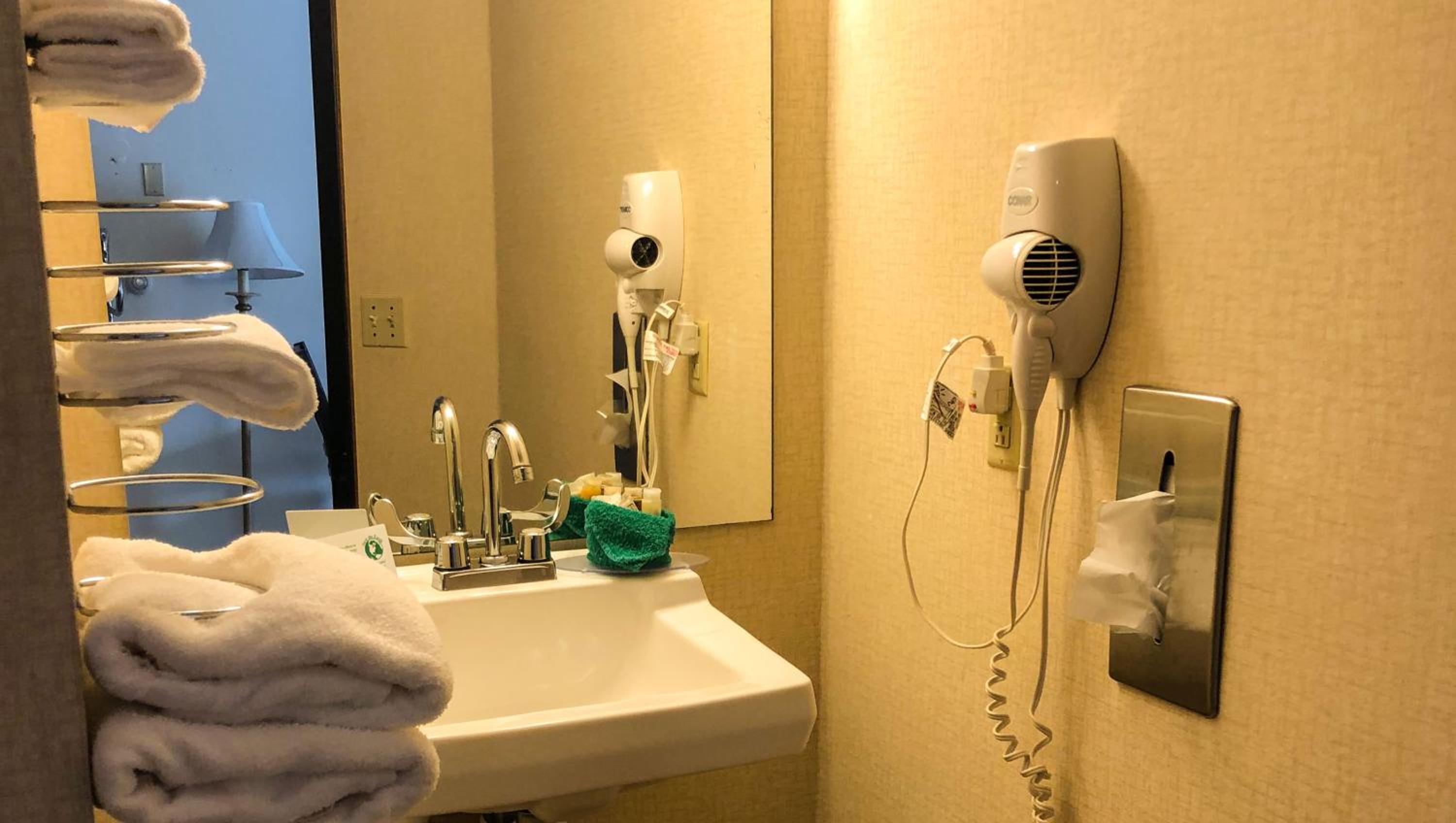 King Room - Disability Access - Photo 4