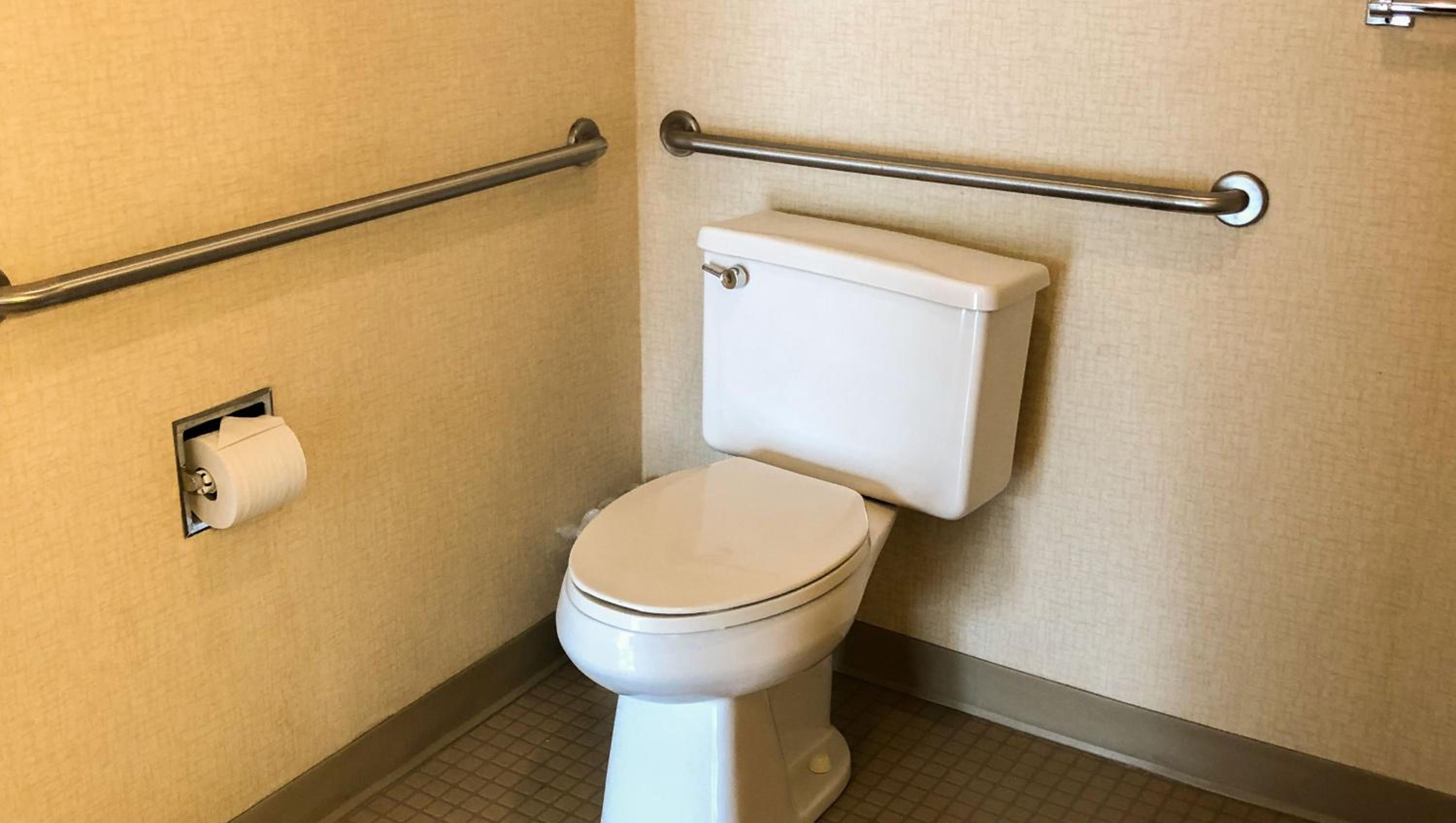King Room - Disability Access - Photo 6