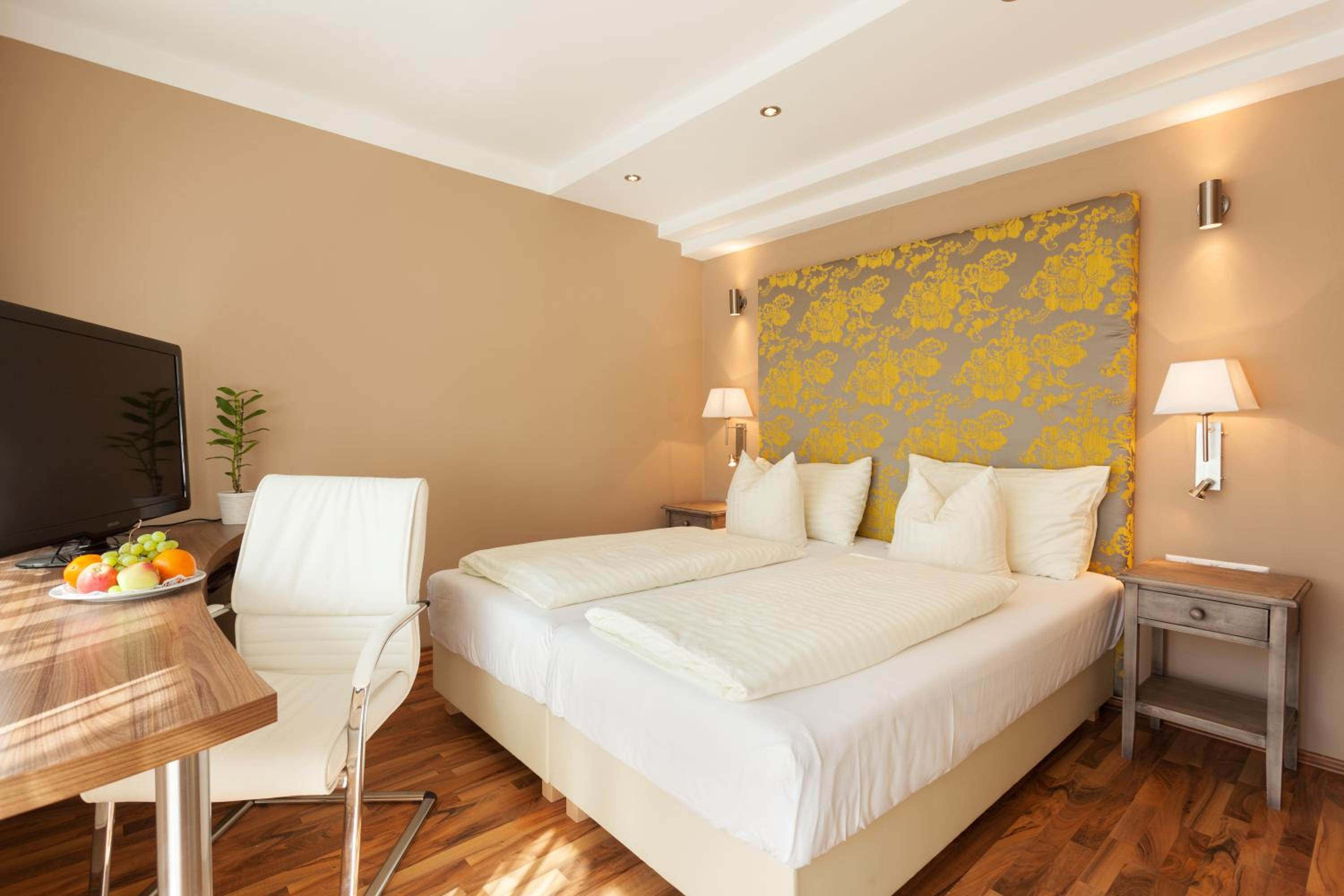 Superior Double Room with Balcony