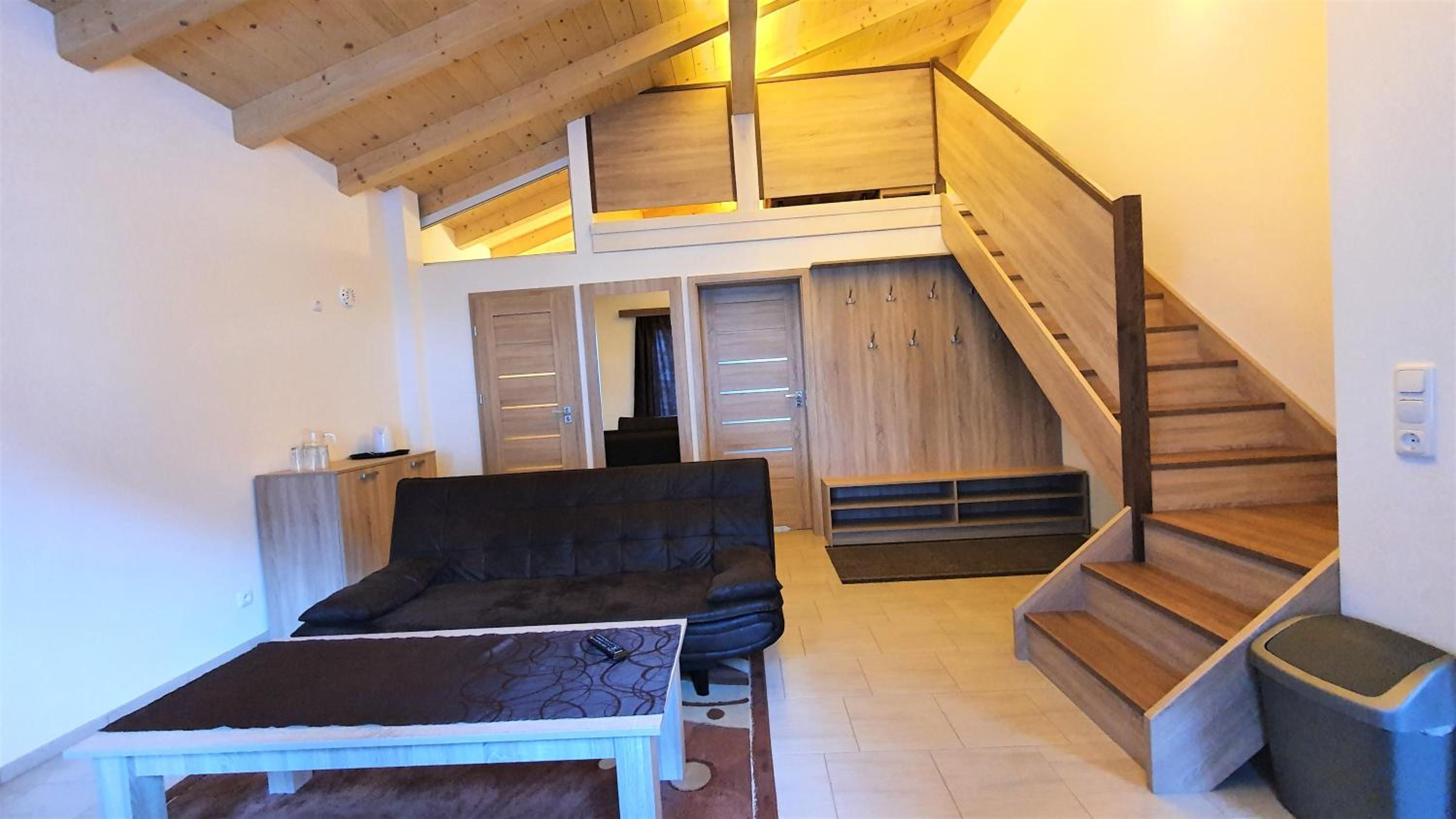 Studio - Split Level photo 1
