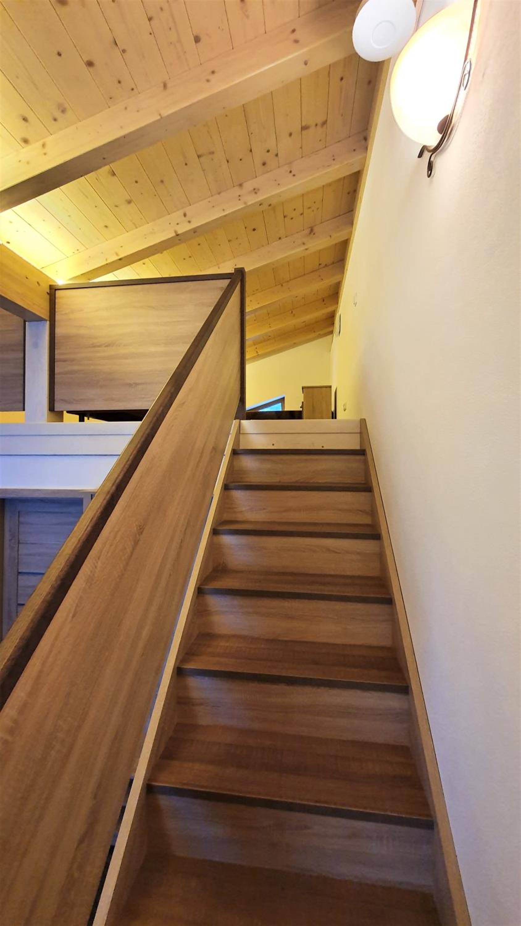 Studio - Split Level photo 2