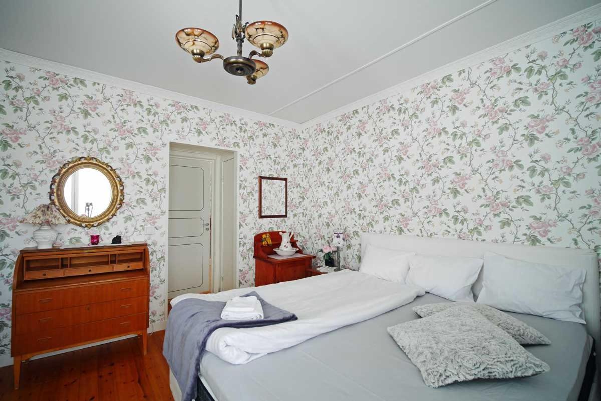 Double or Twin Room with View - Photo 1