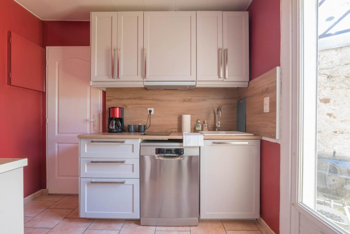 One-Bedroom House photo 2