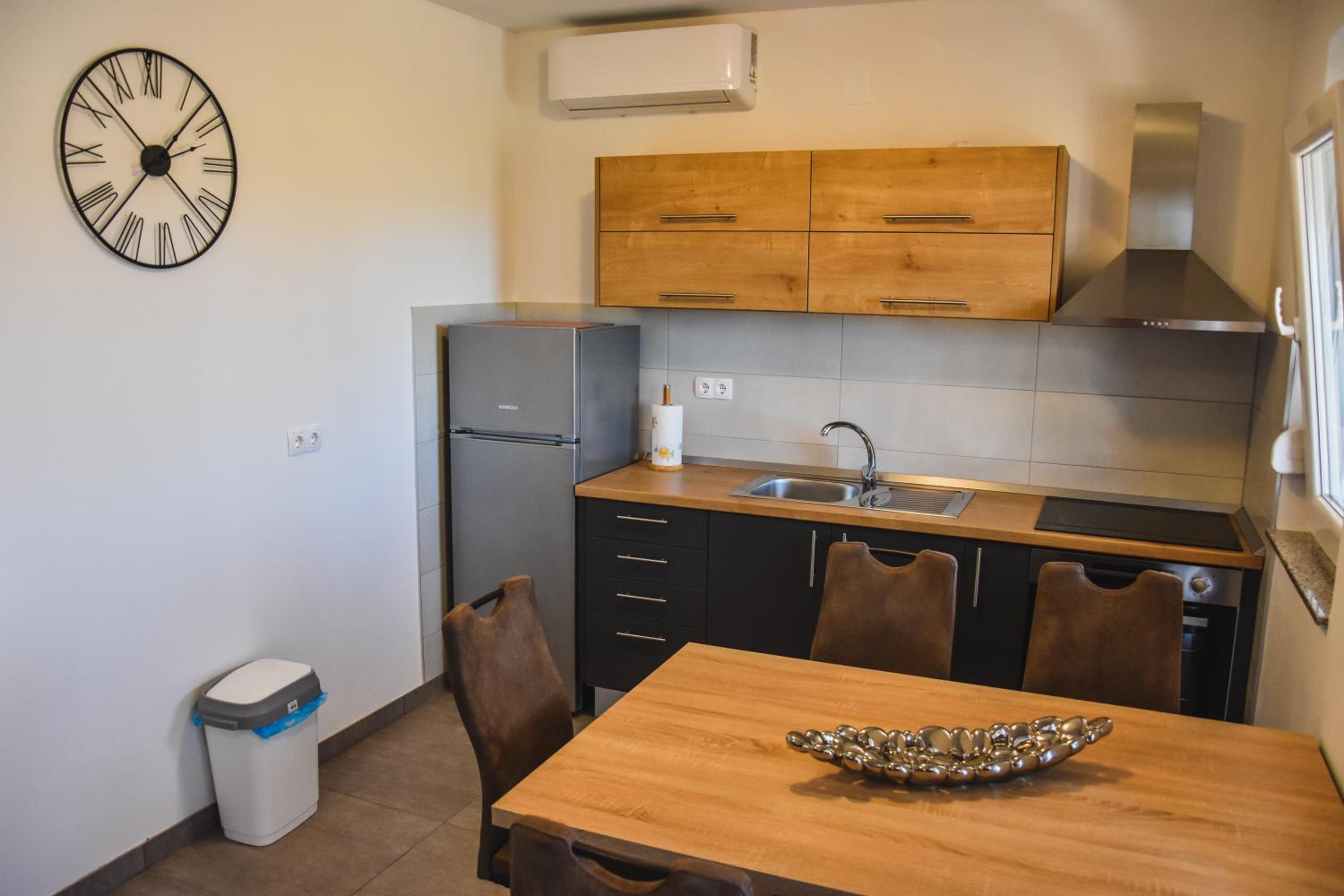 Apartment with Terrace photo 3
