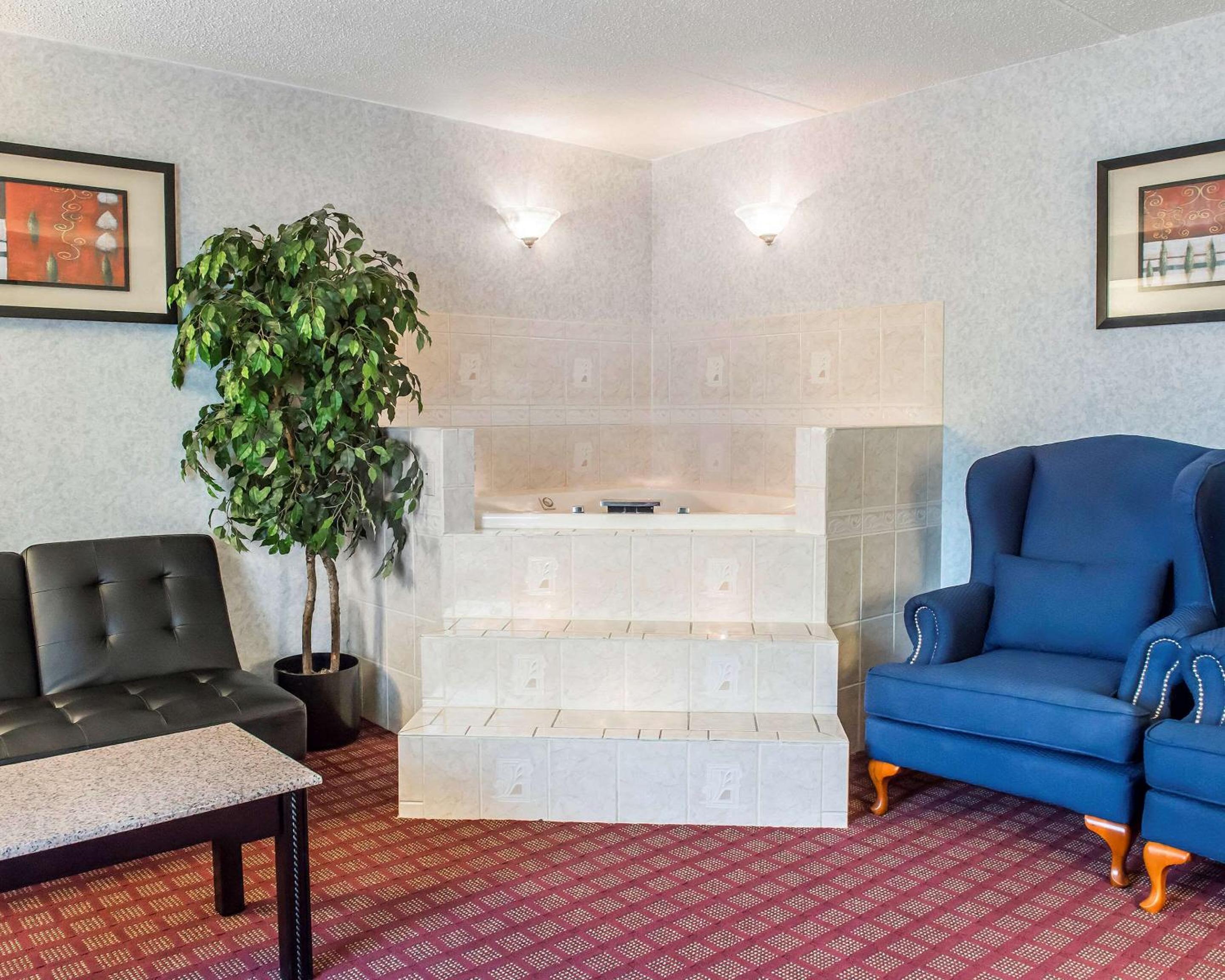 King Suite - Smoking - Photo 1