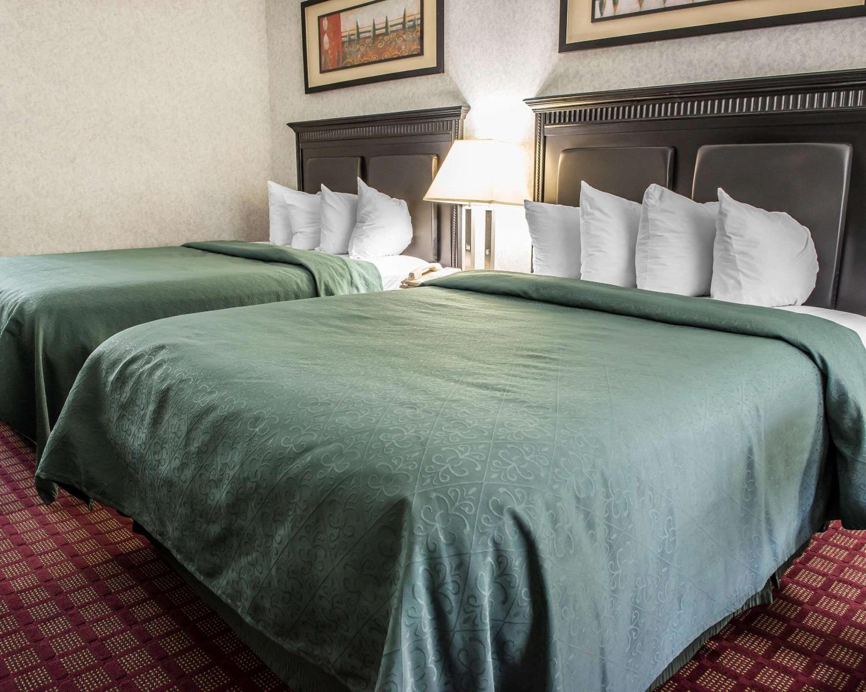 Double Room with Two Double Beds - Smoking - Photo 5