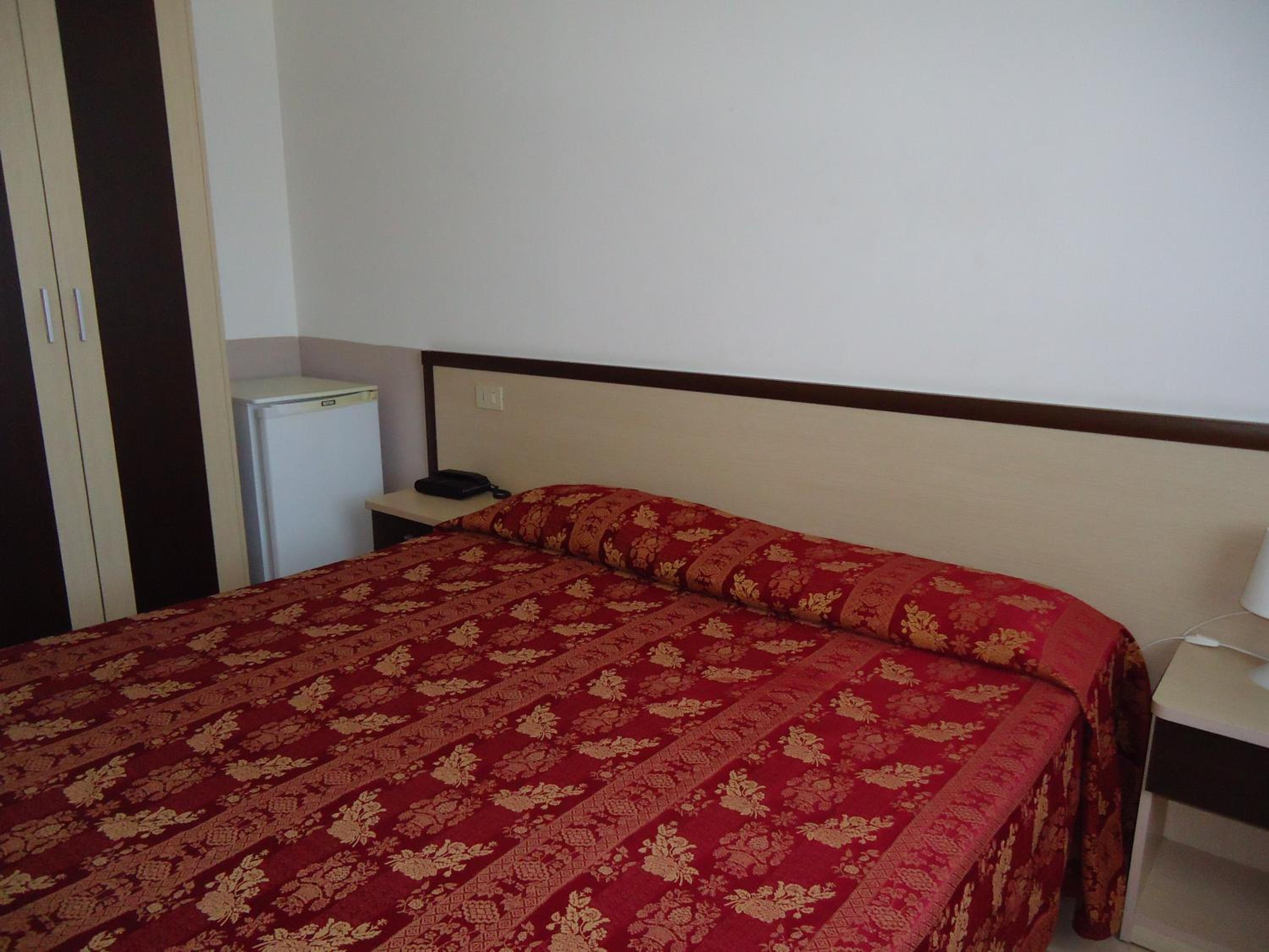 Double Or Twin Room photo 3