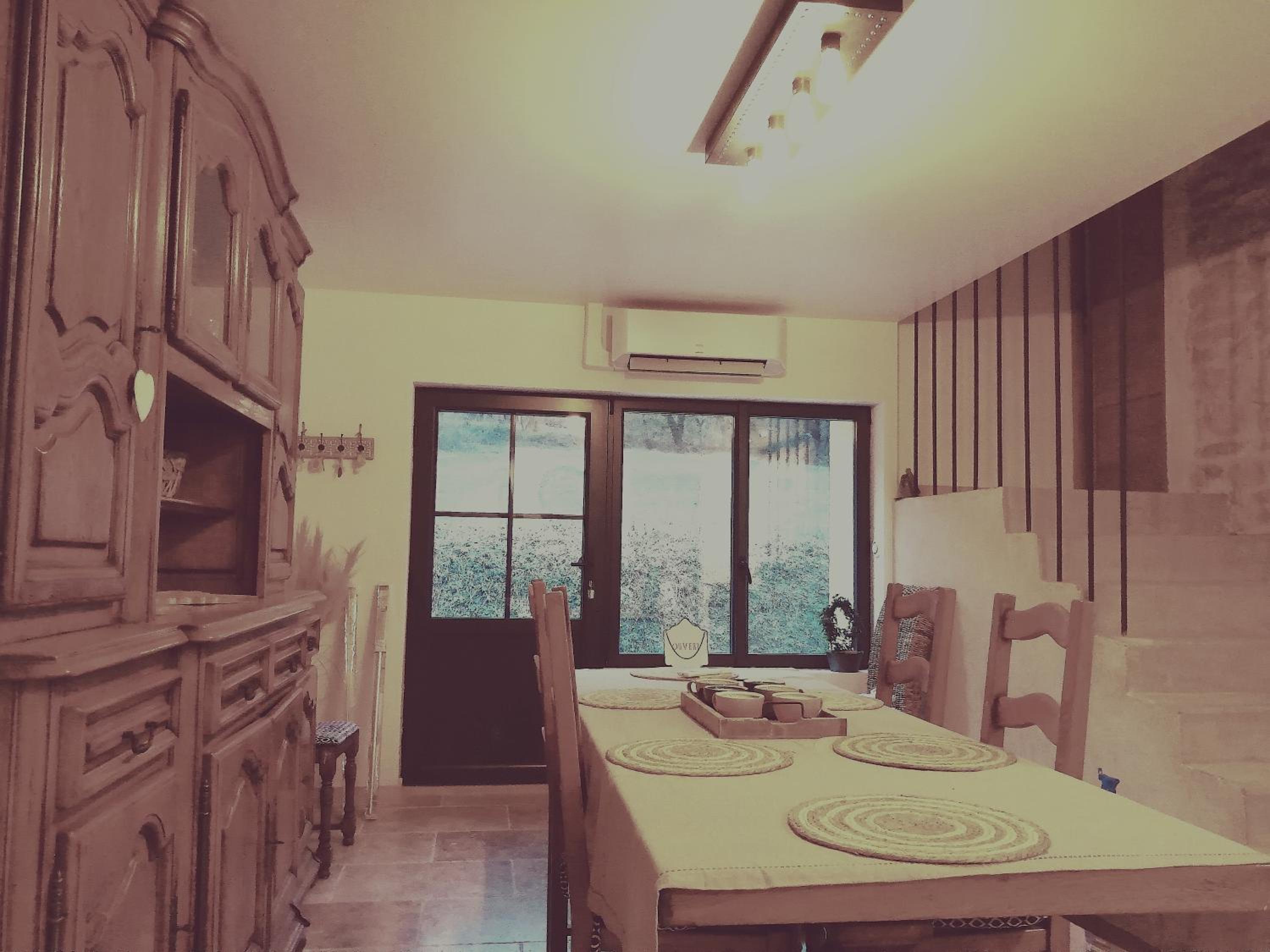 Double or Twin Room with View - Photo 13
